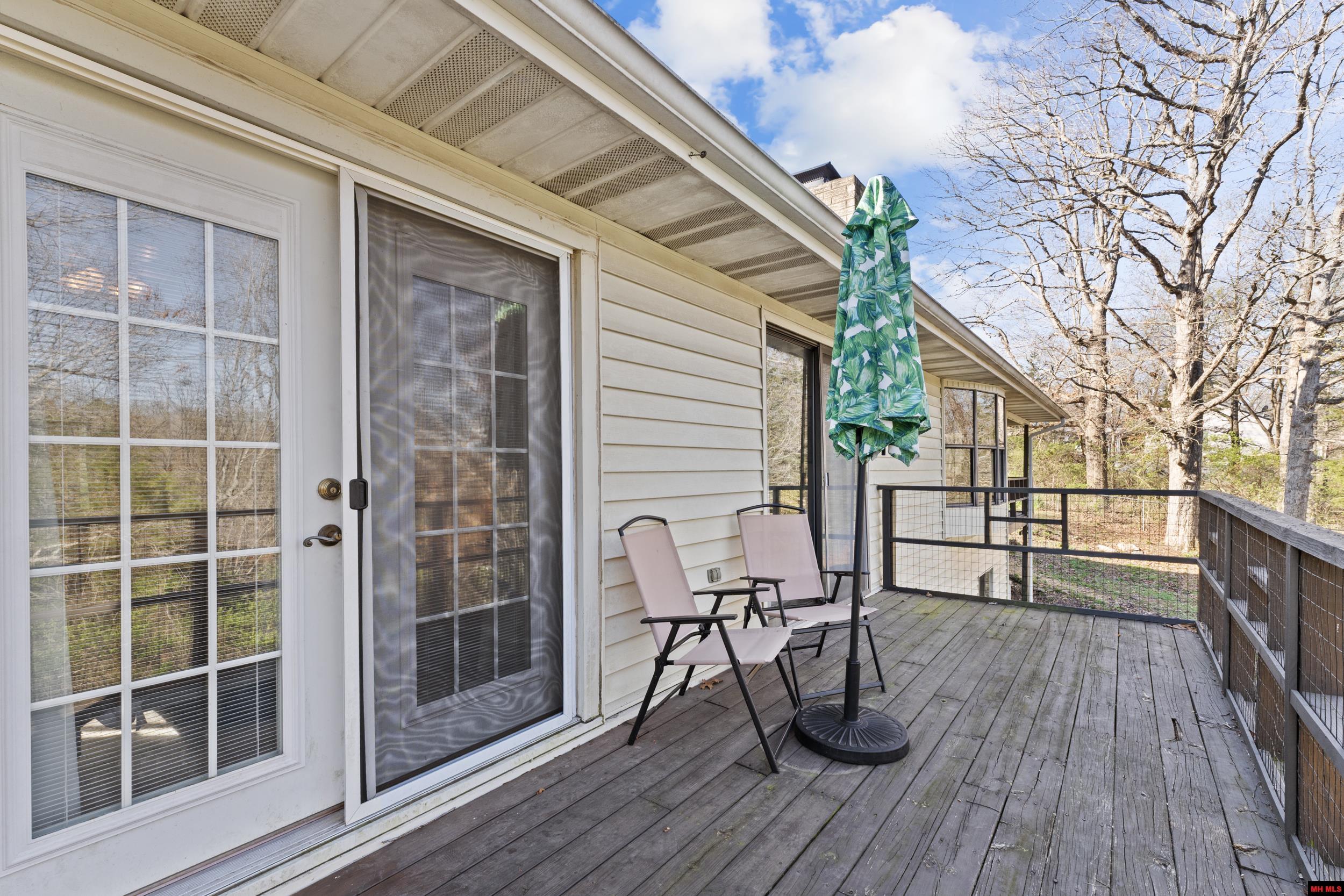 152 Blou Clower Point