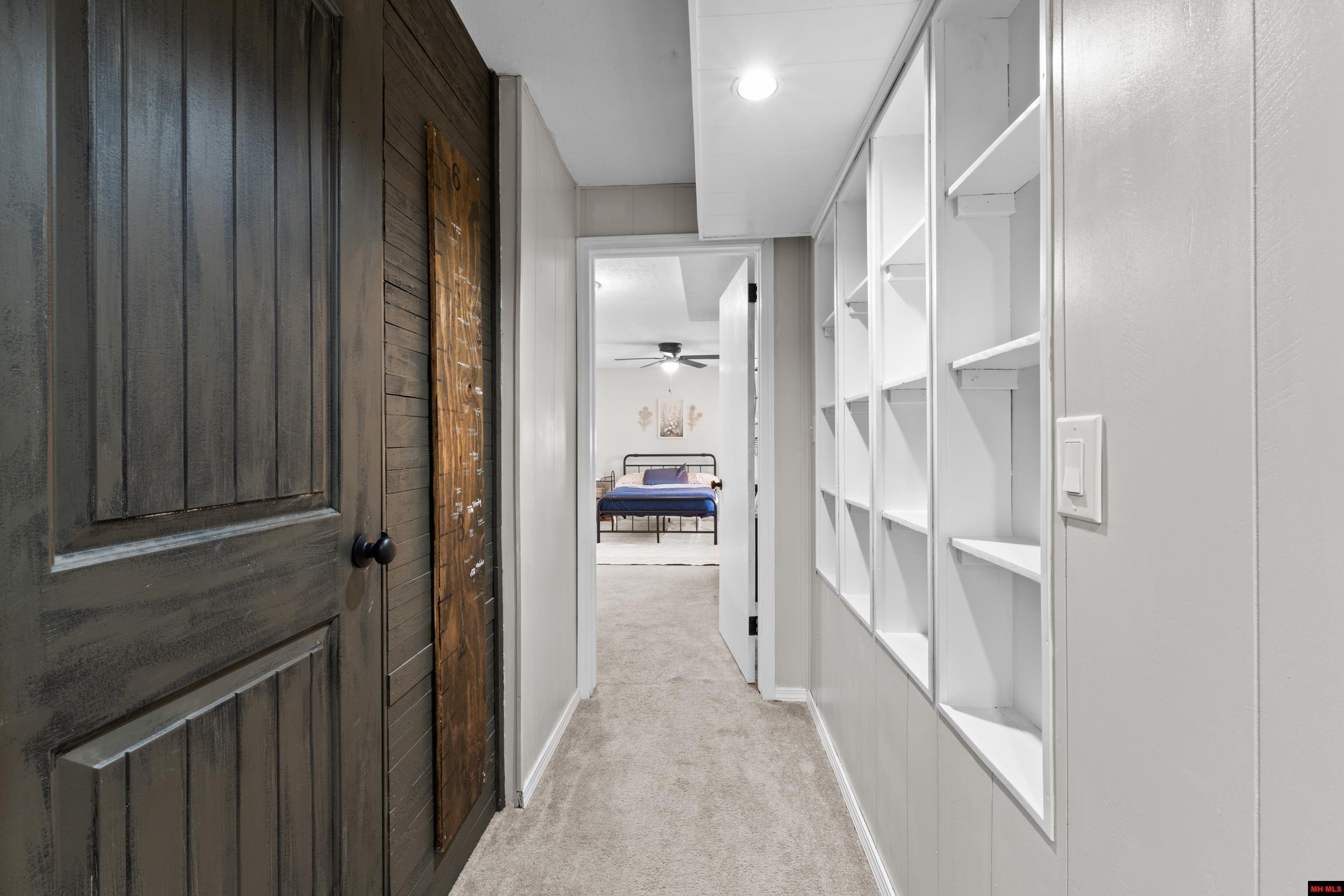 152 Blou Clower Point