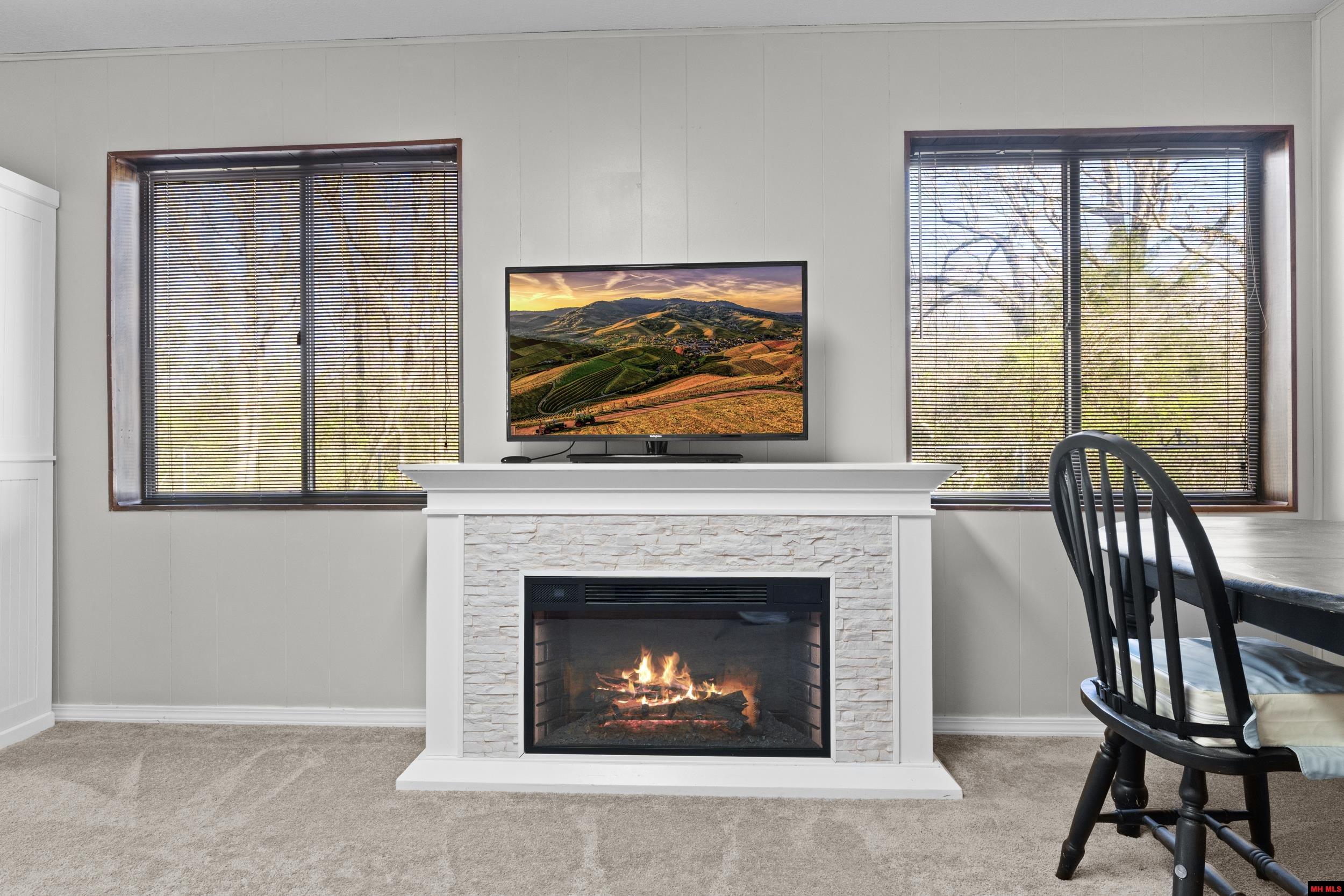 152 Blou Clower Point