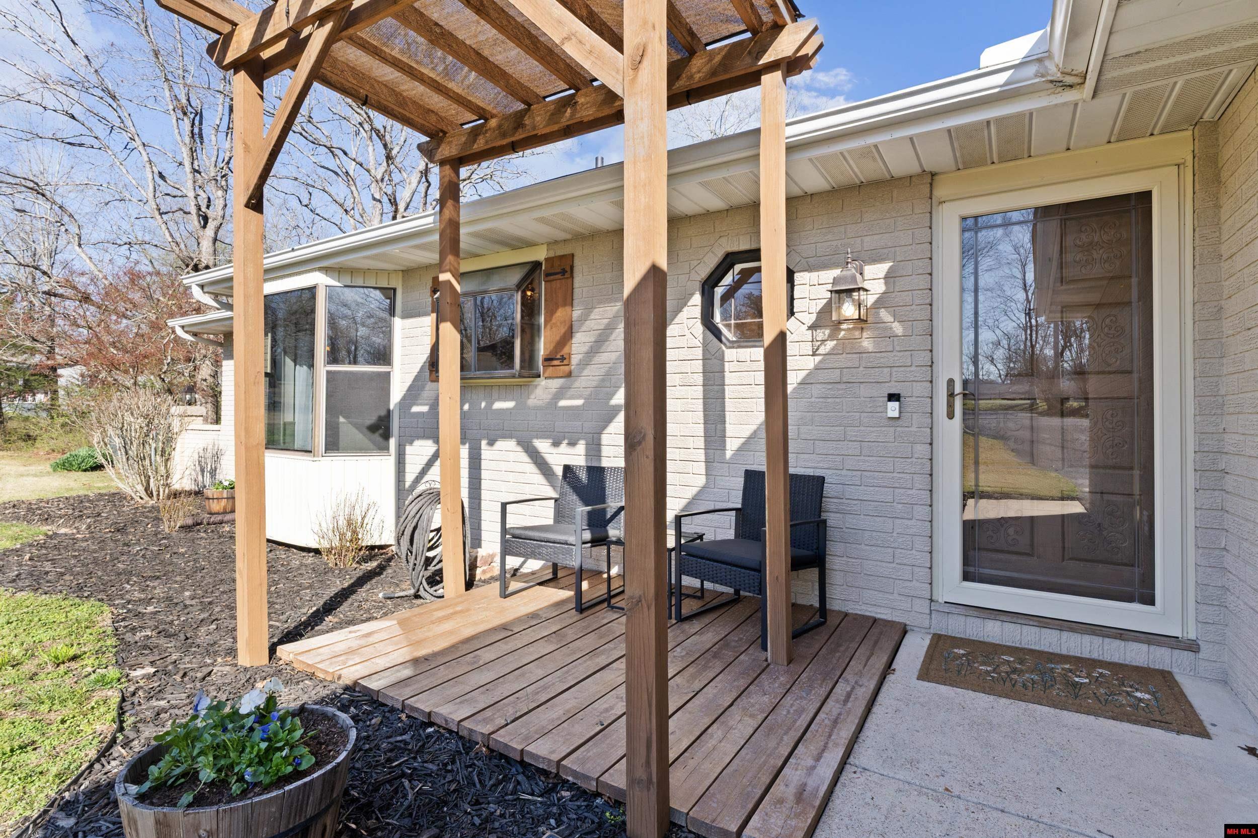 152 Blou Clower Point