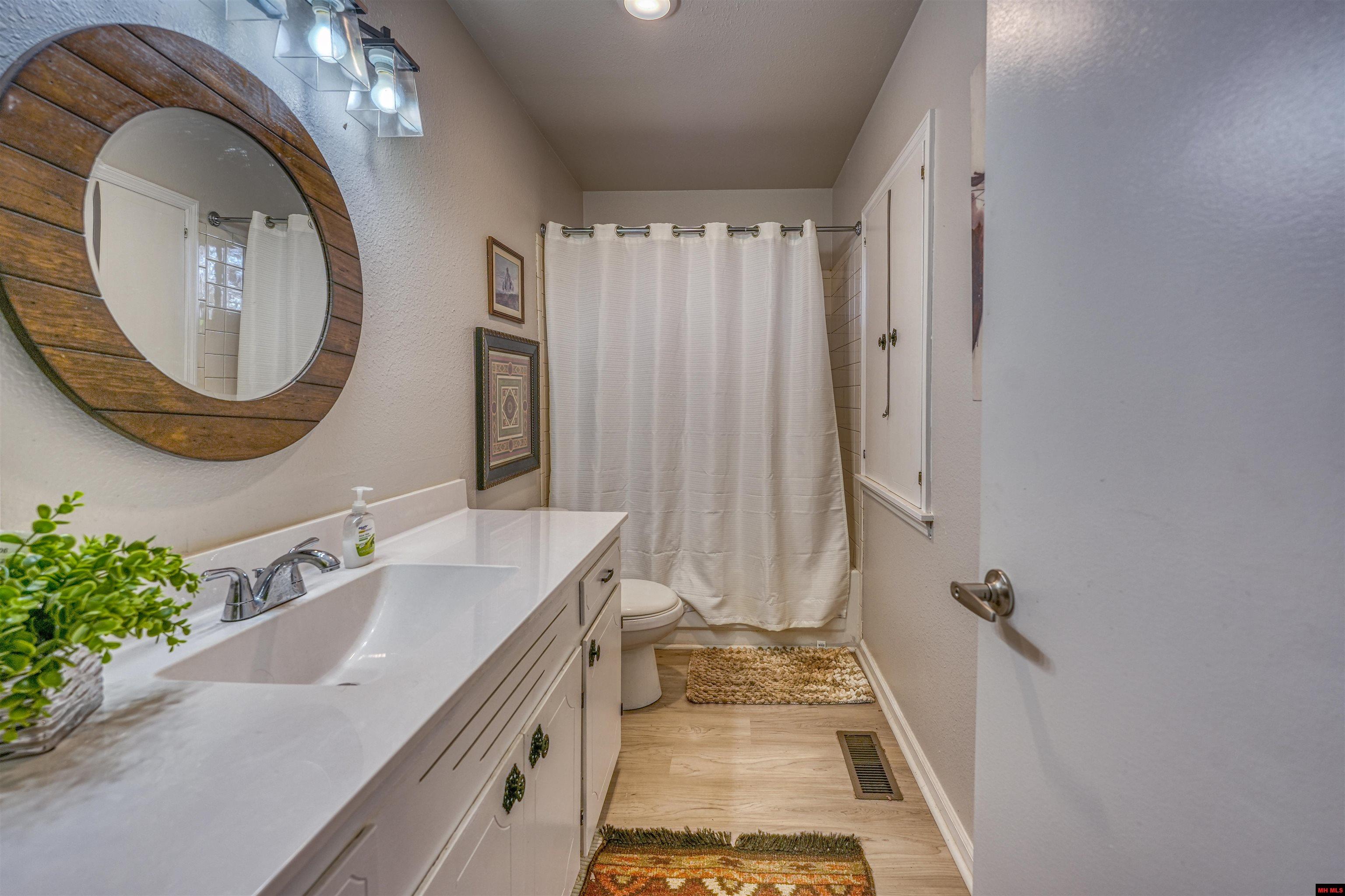 5497 S Mountain Road