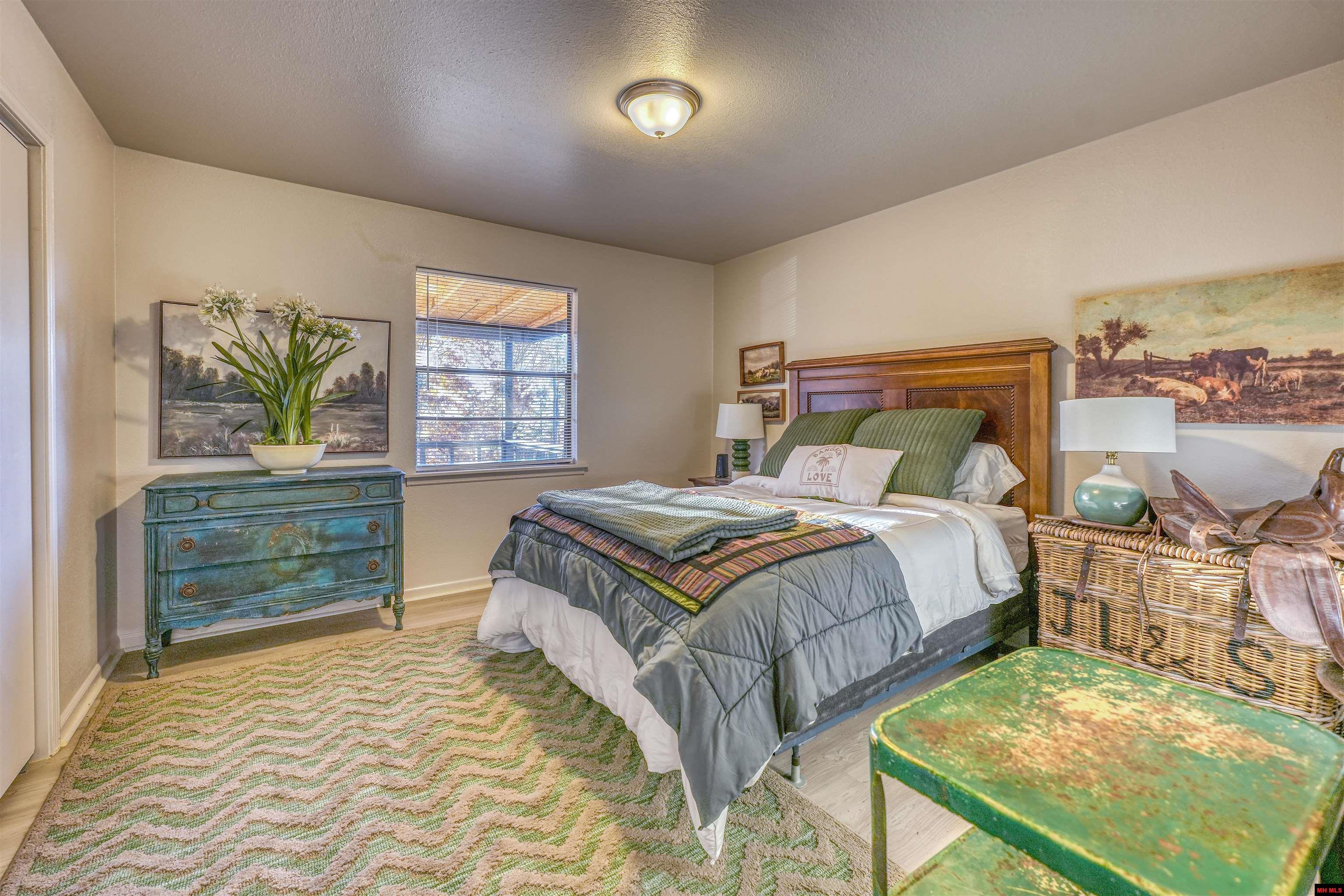 5497 S Mountain Road