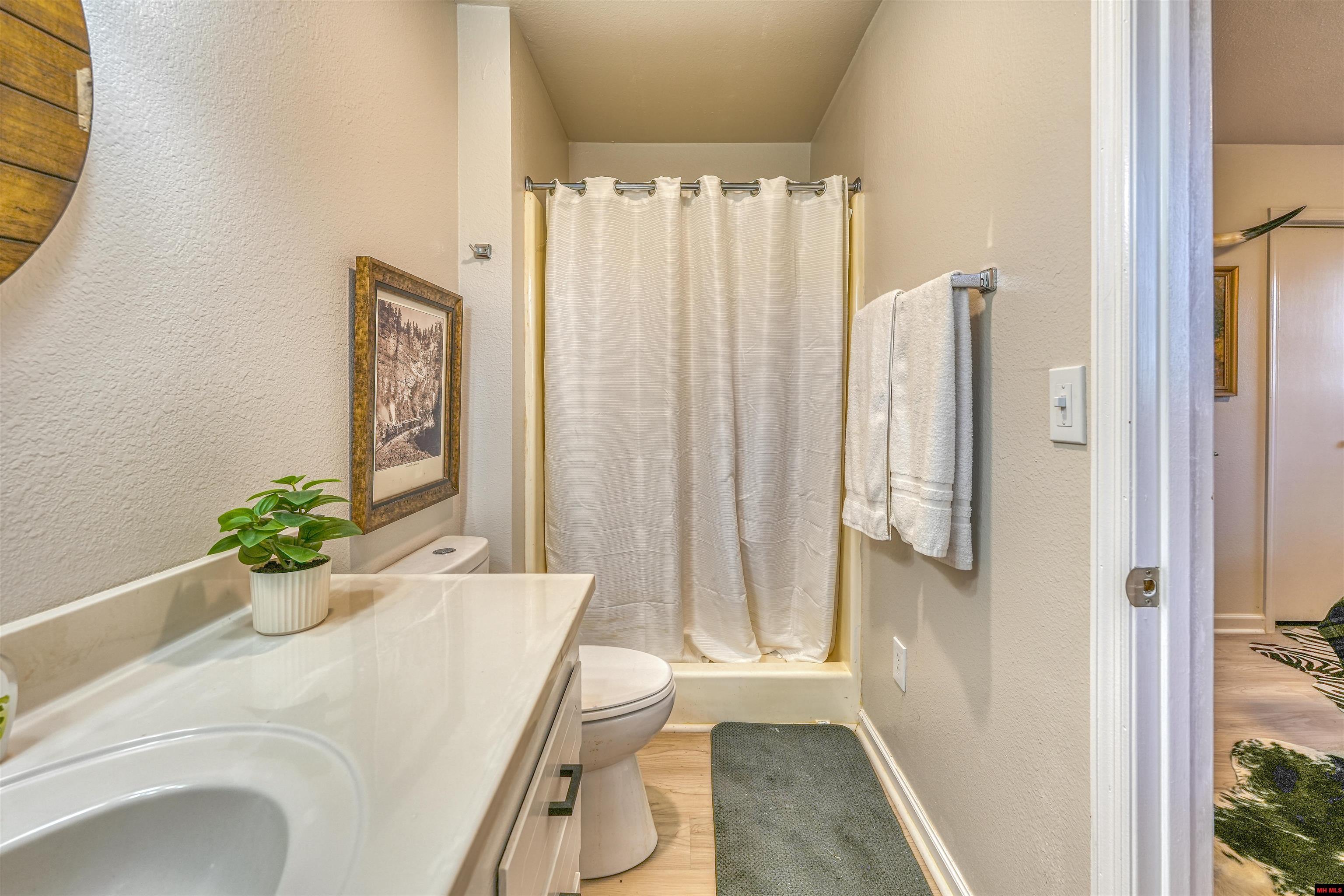 5497 S Mountain Road