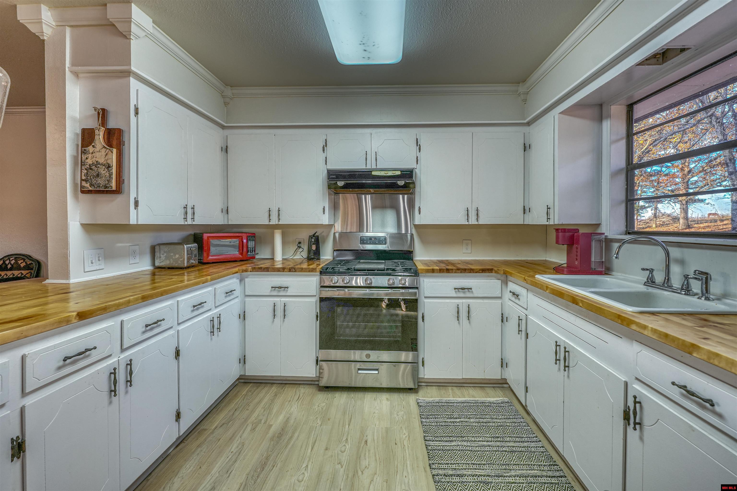 5497 S Mountain Road