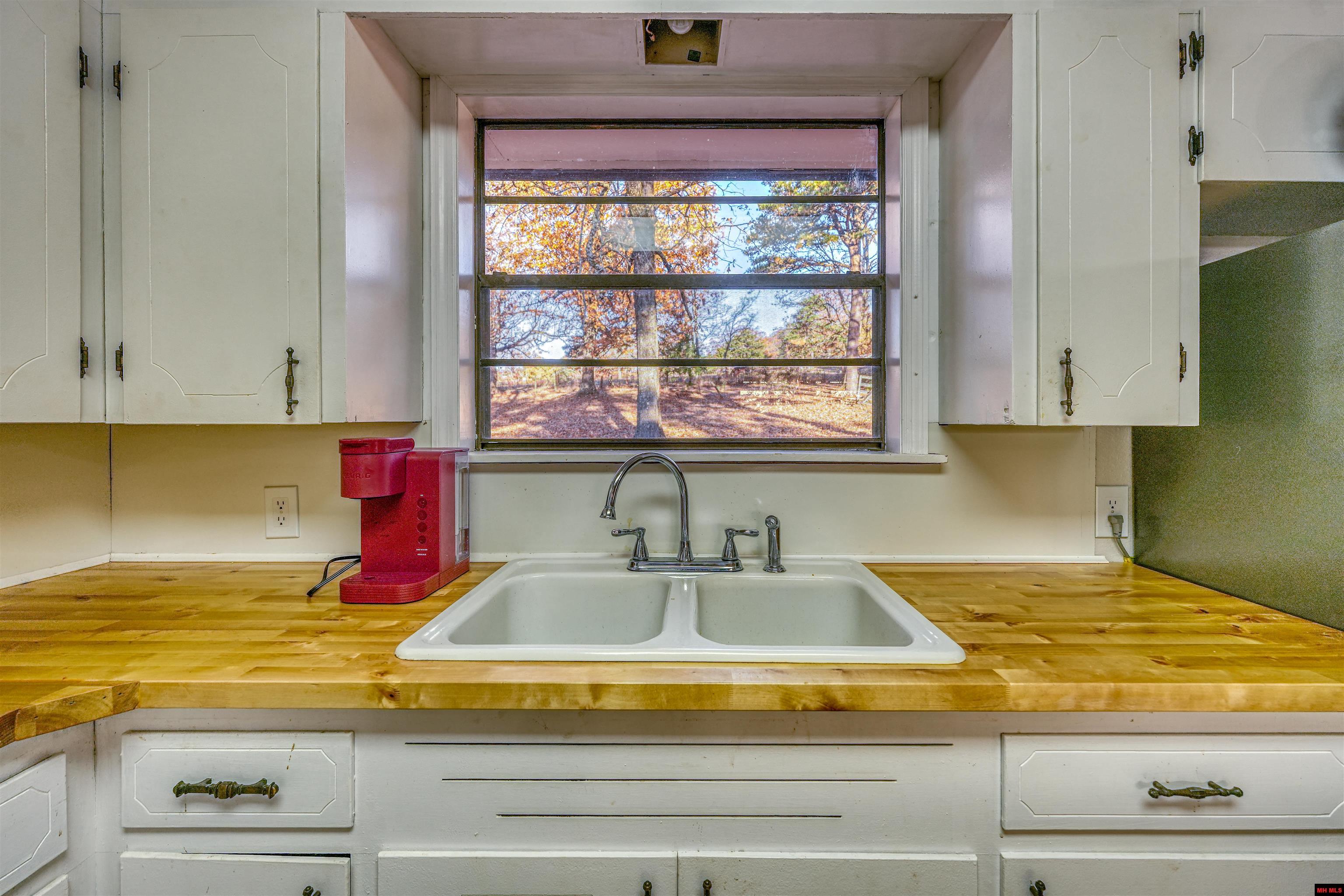 5497 S Mountain Road