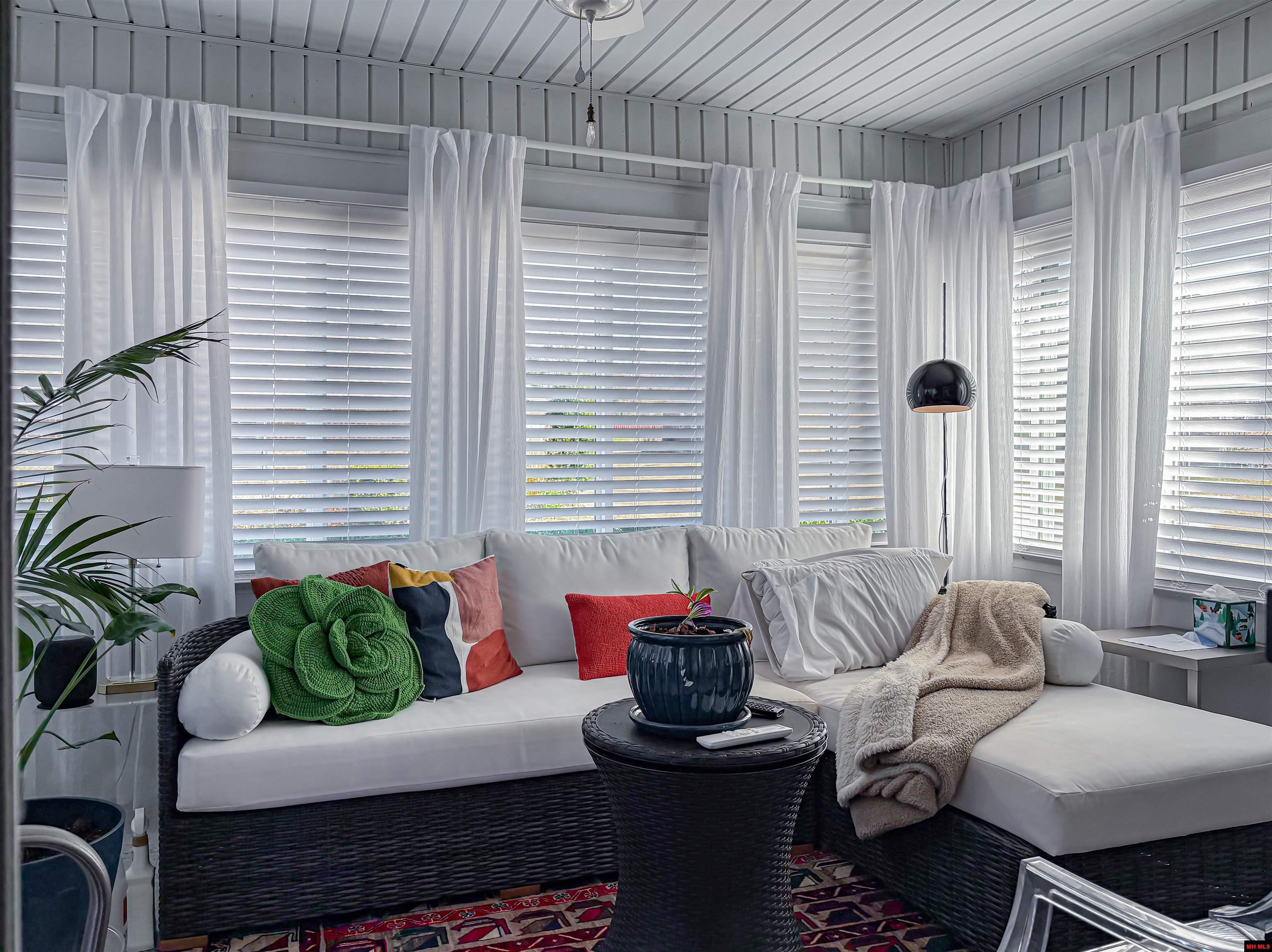 1546 Meadowhill Drive