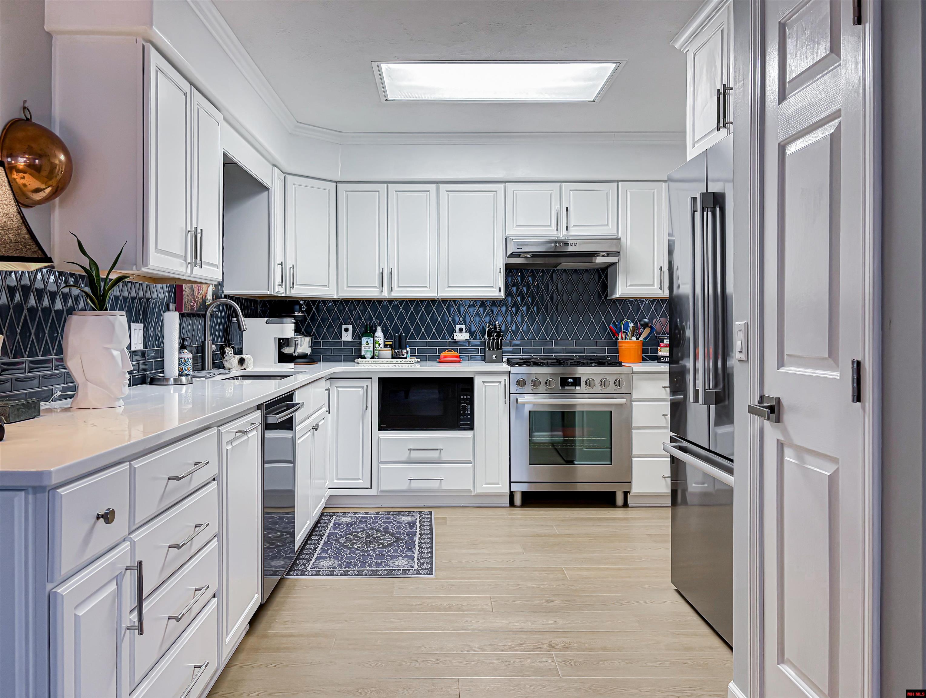 1546 Meadowhill Drive