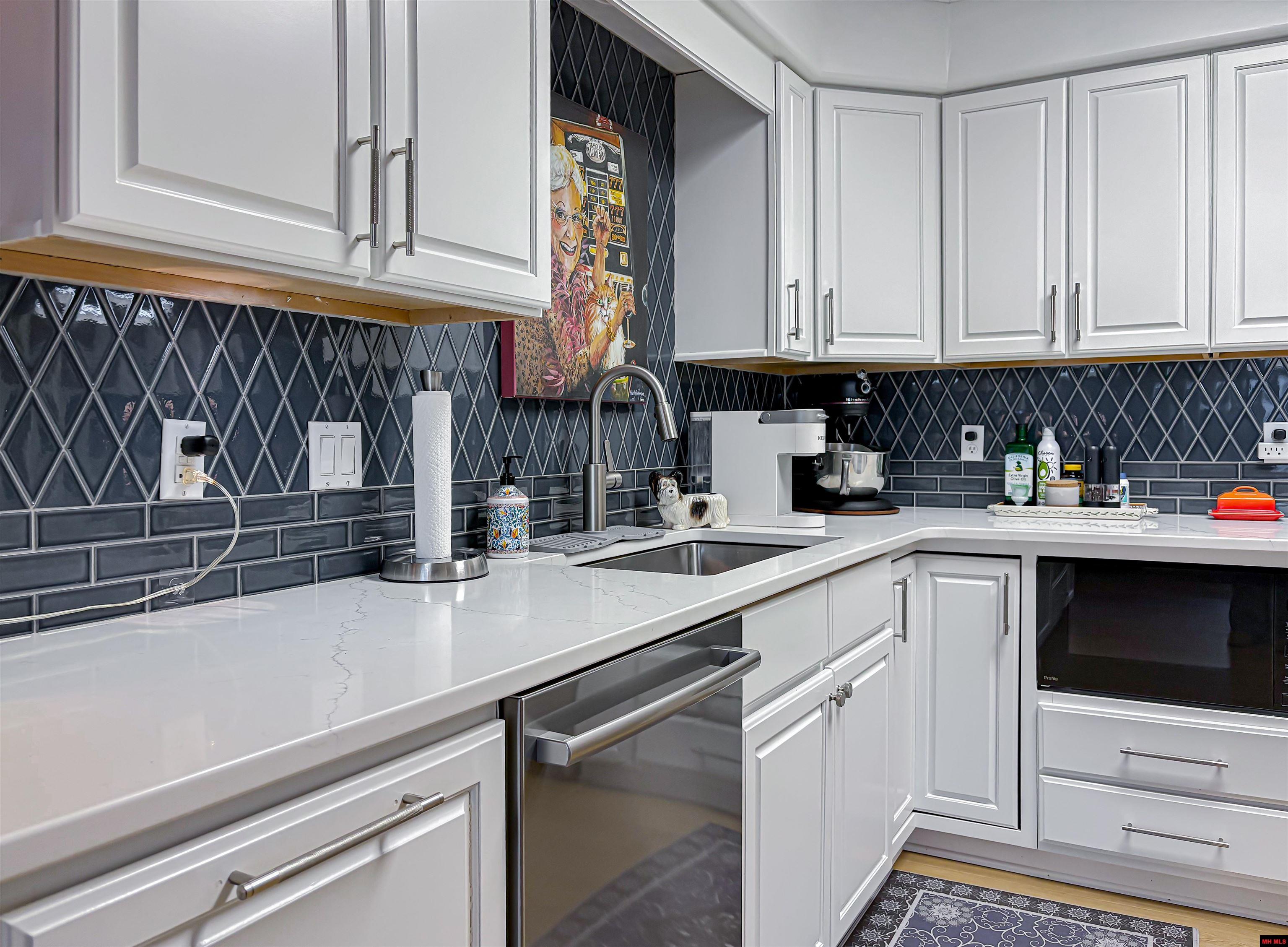 1546 Meadowhill Drive