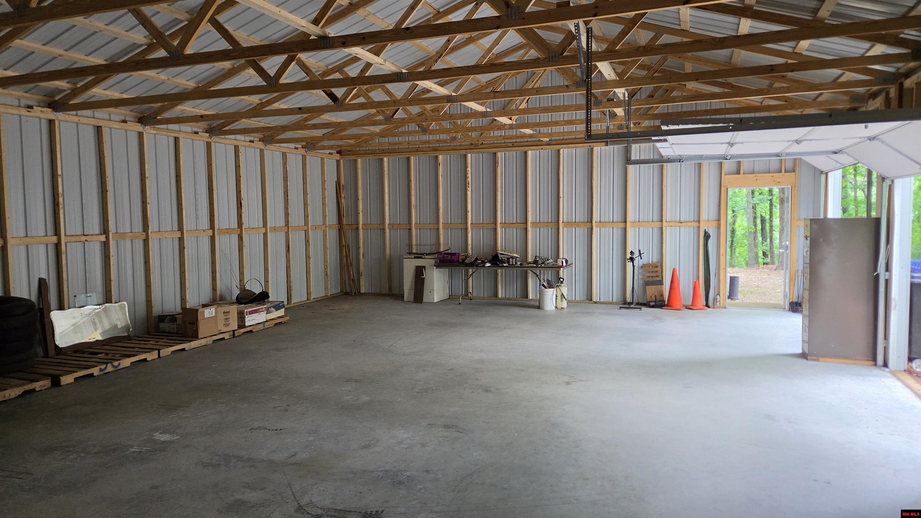 165 HOWARD CREEK ROAD Midway, AR 72651