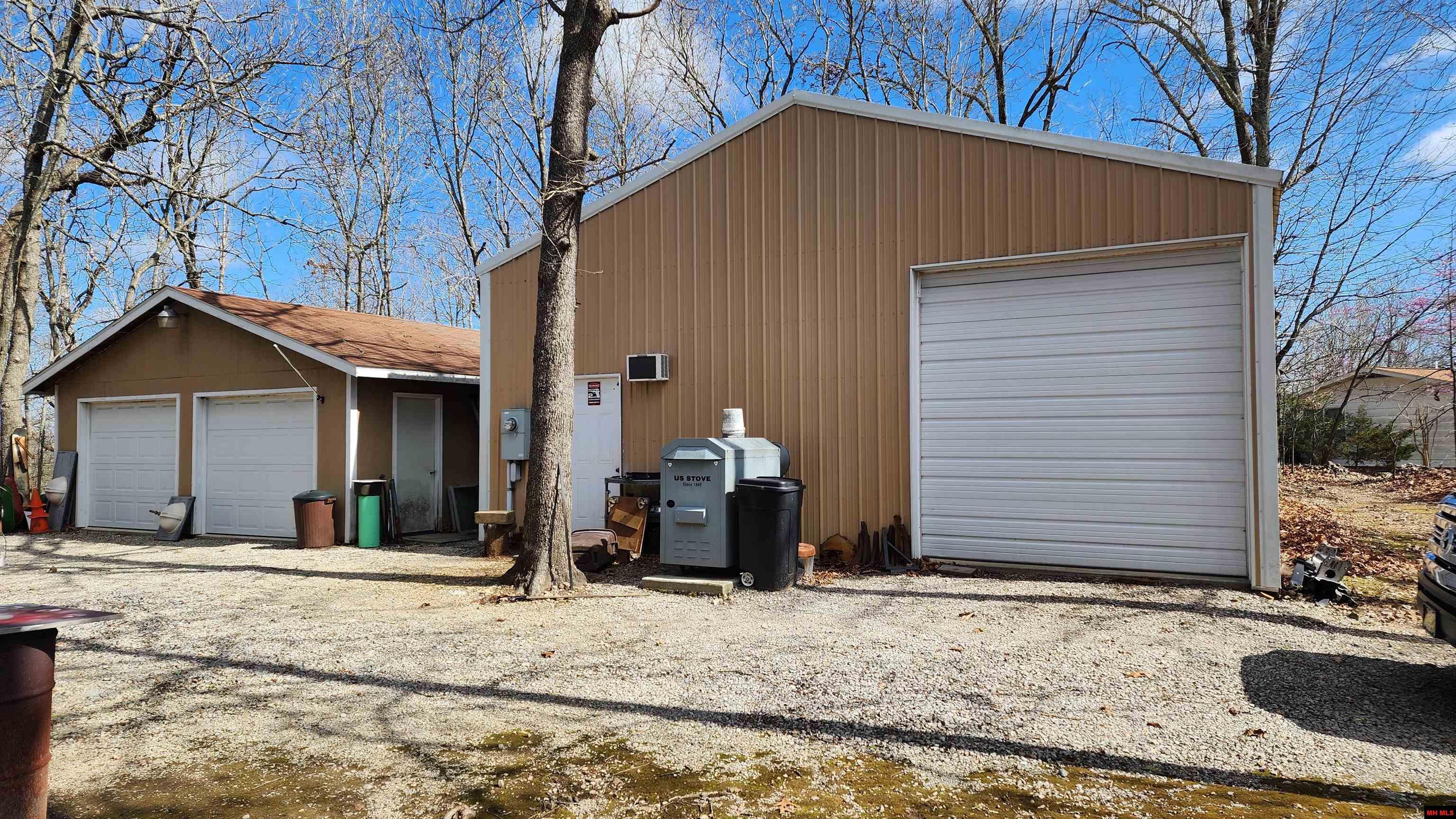 165 HOWARD CREEK ROAD Midway, AR 72651