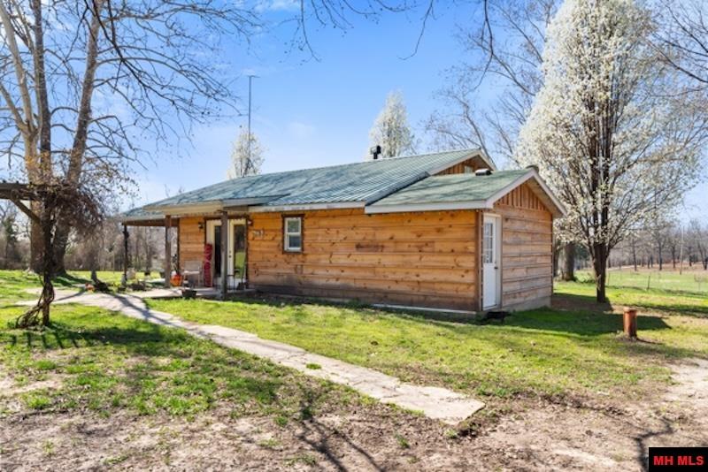 211 Featherhill Terrace