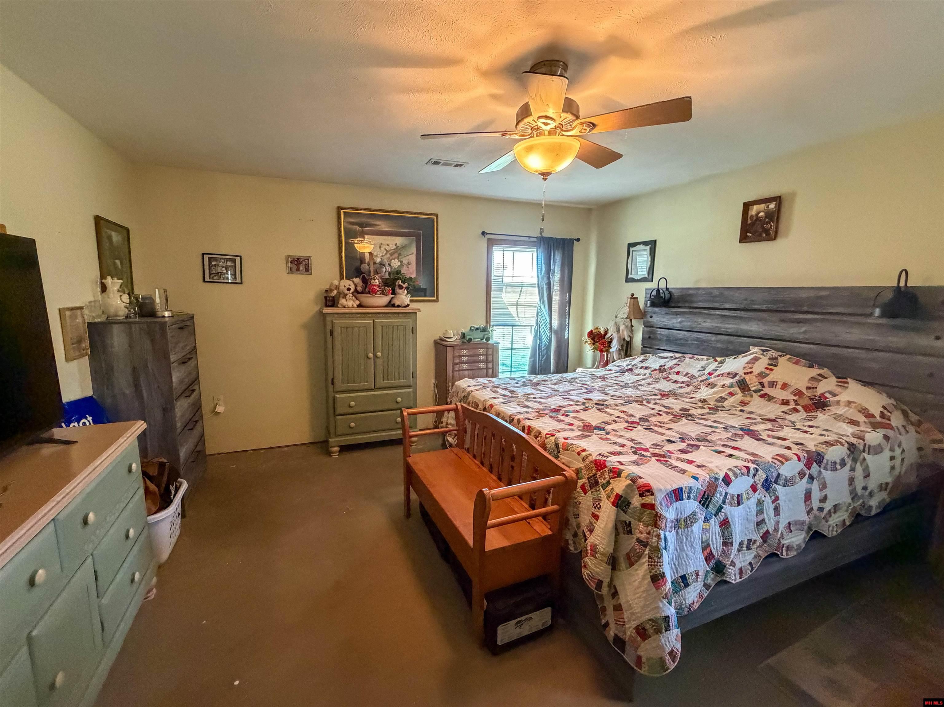 211 Featherhill Terrace