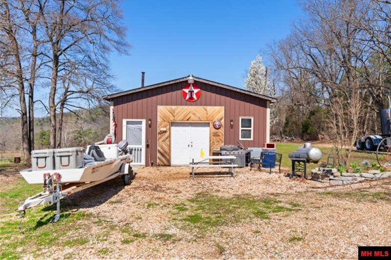 211 Featherhill Terrace