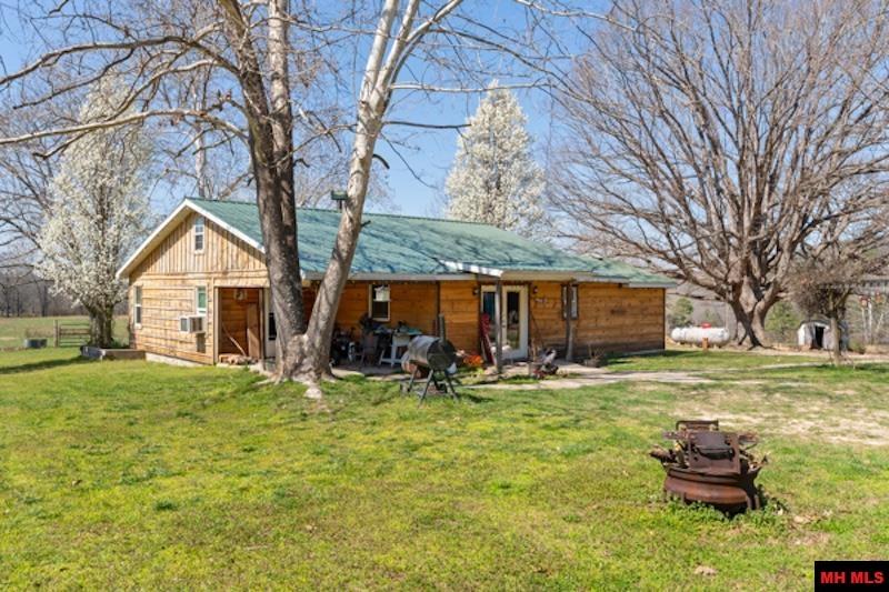 211 Featherhill Terrace