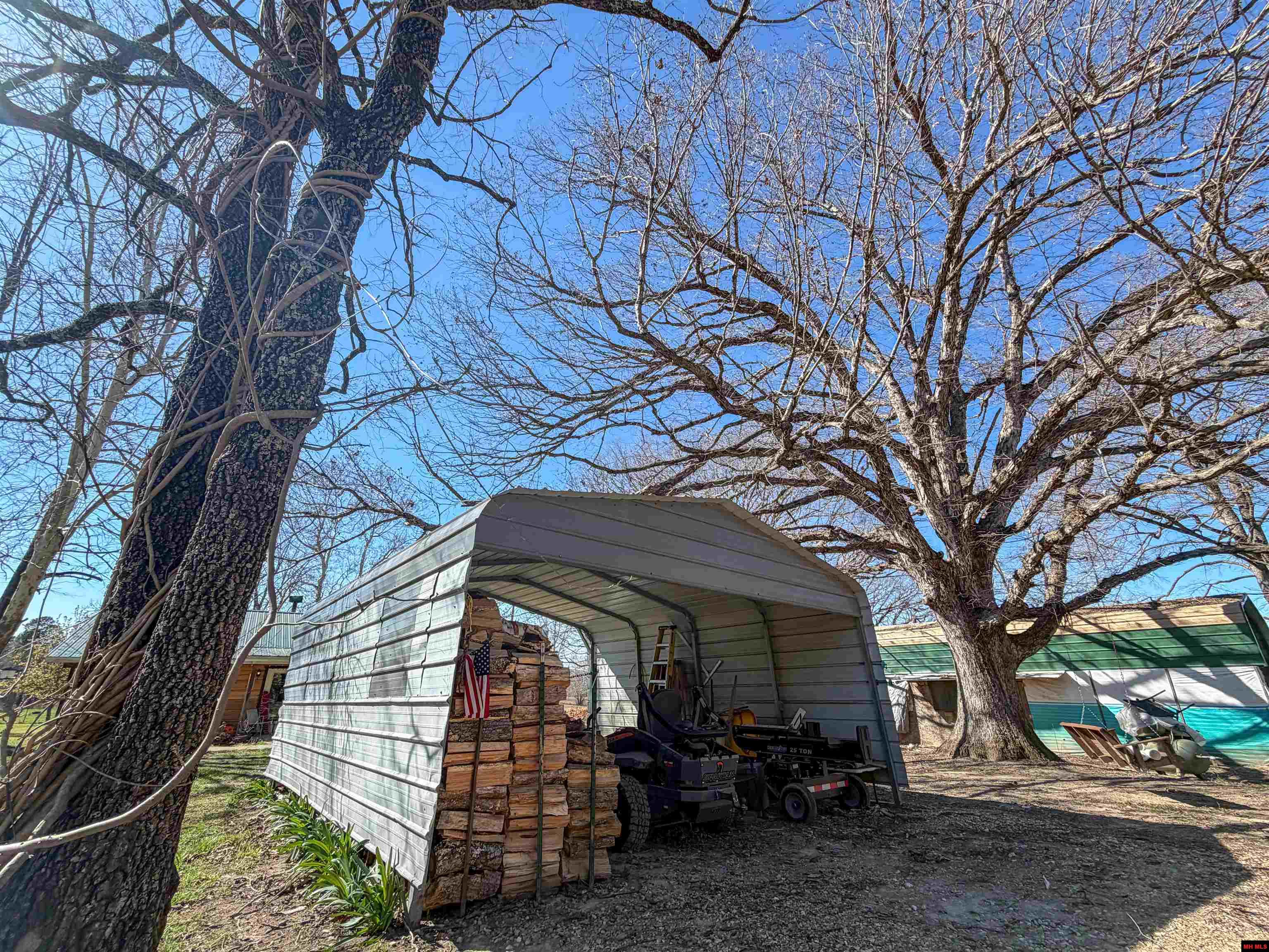 211 Featherhill Terrace