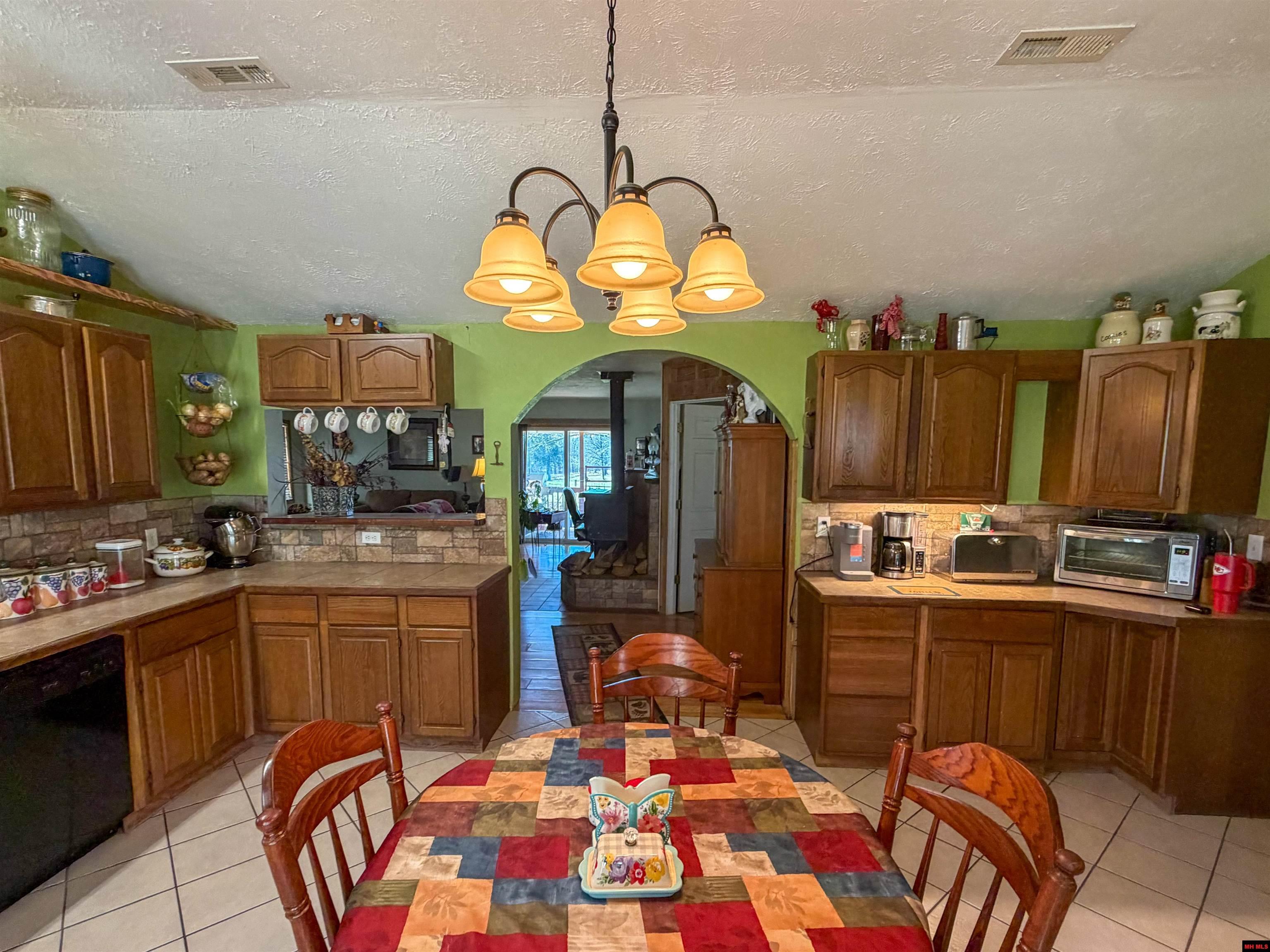 211 Featherhill Terrace