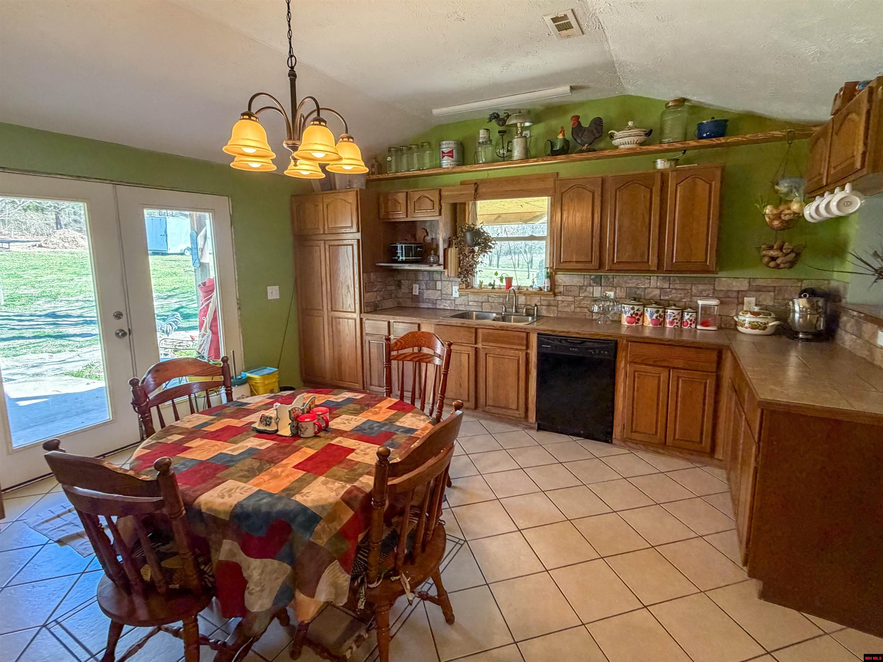 211 Featherhill Terrace