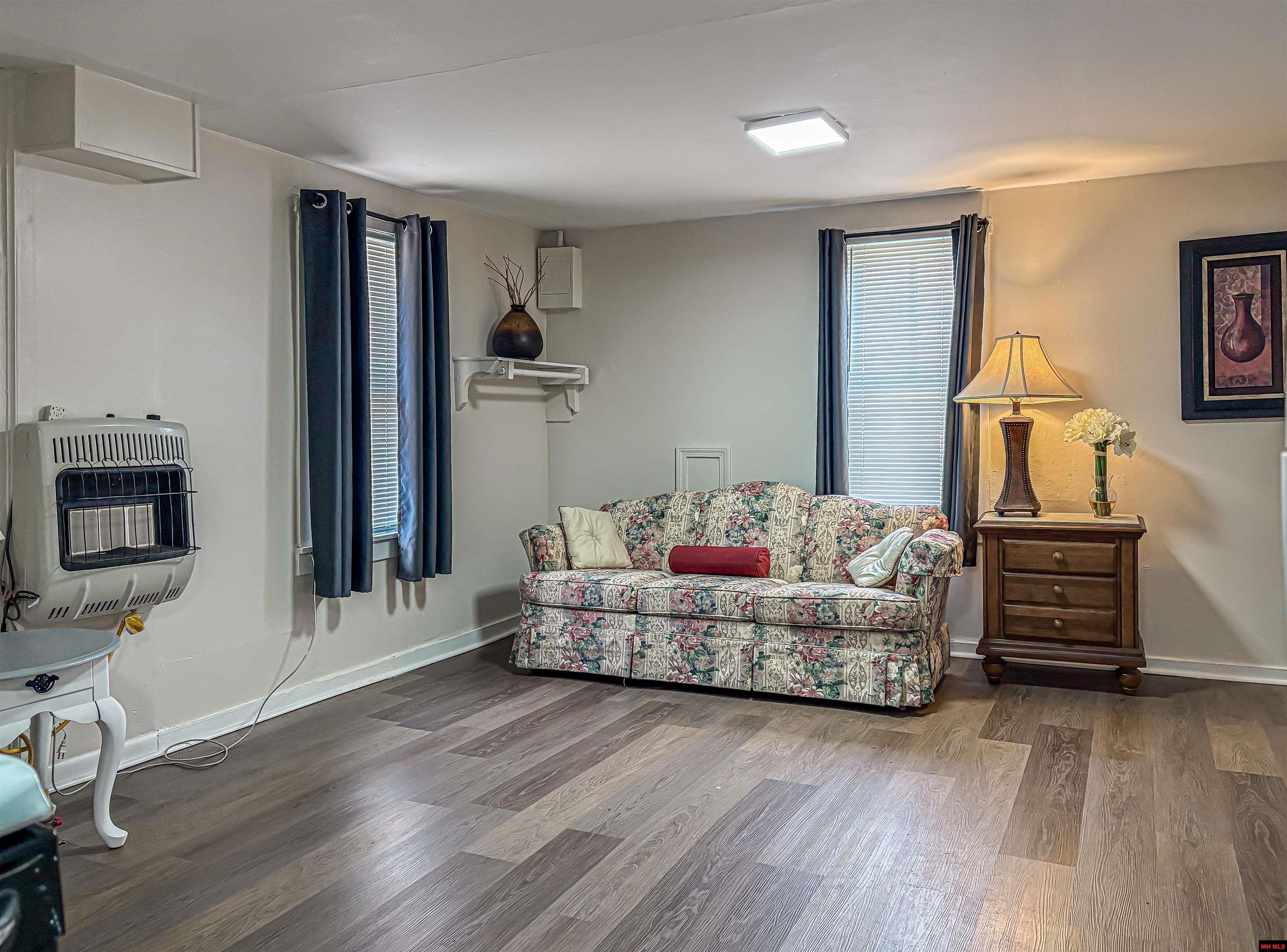 399 N College Street