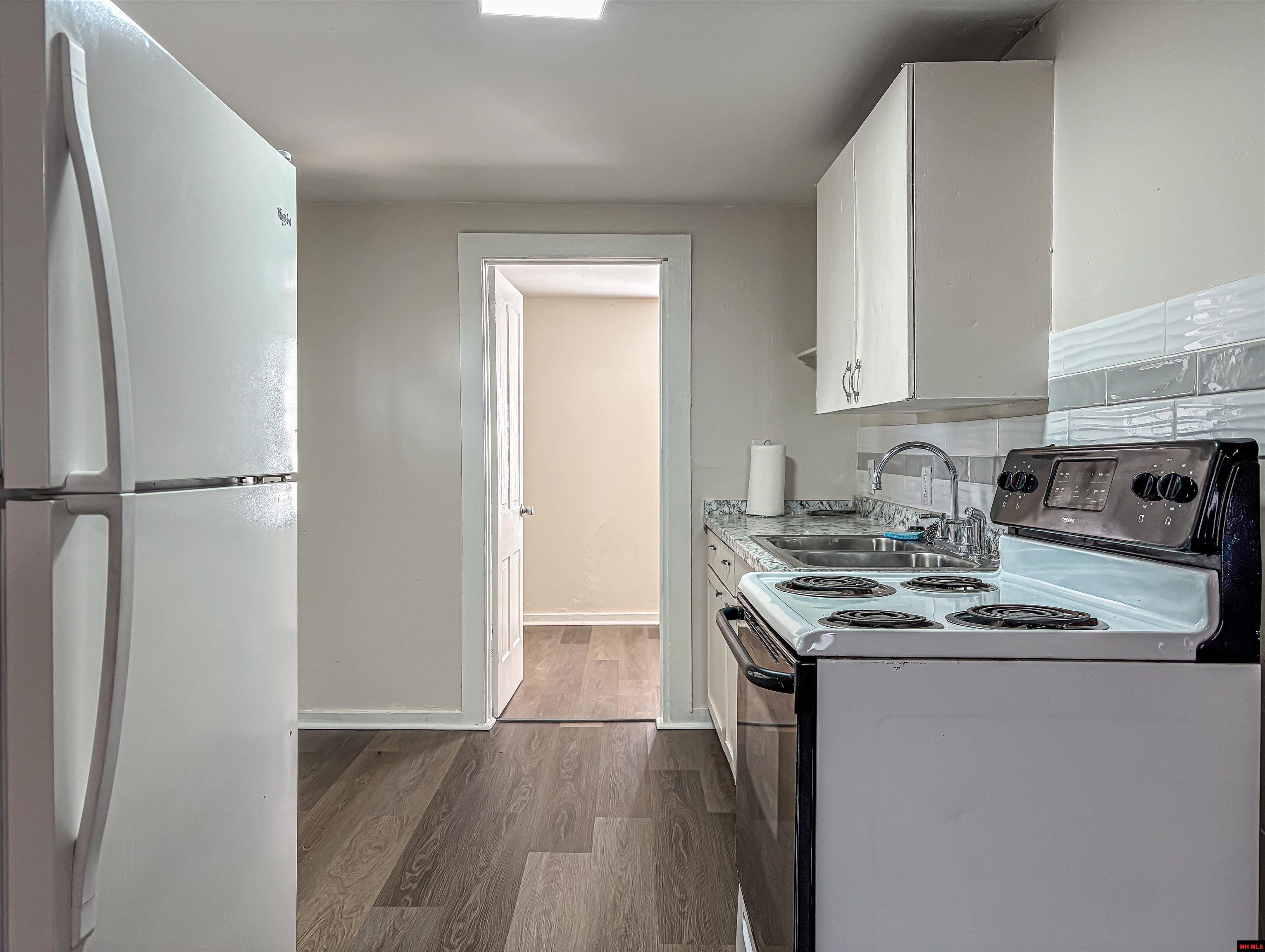 399 N College Street