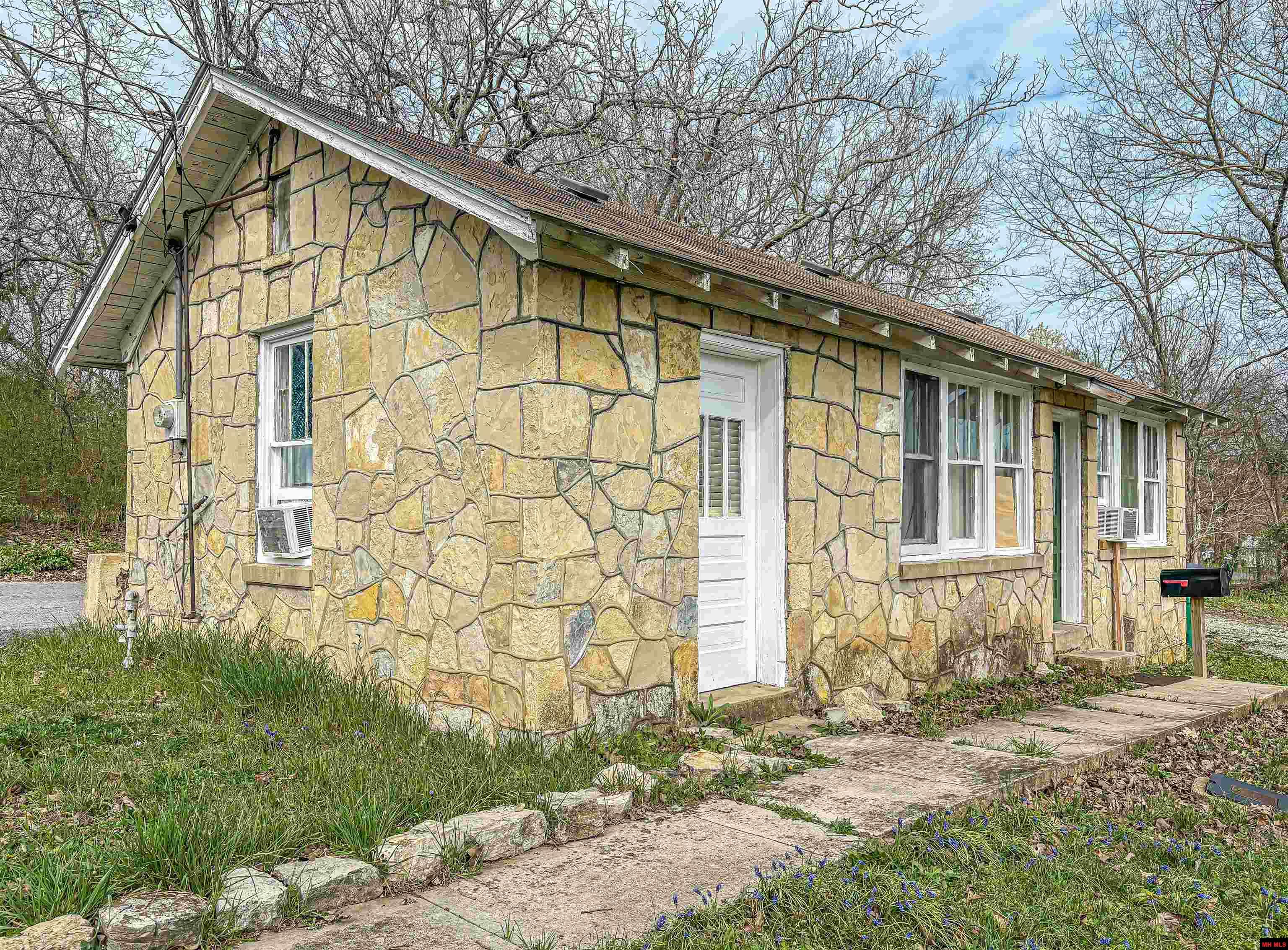 401 N College Street