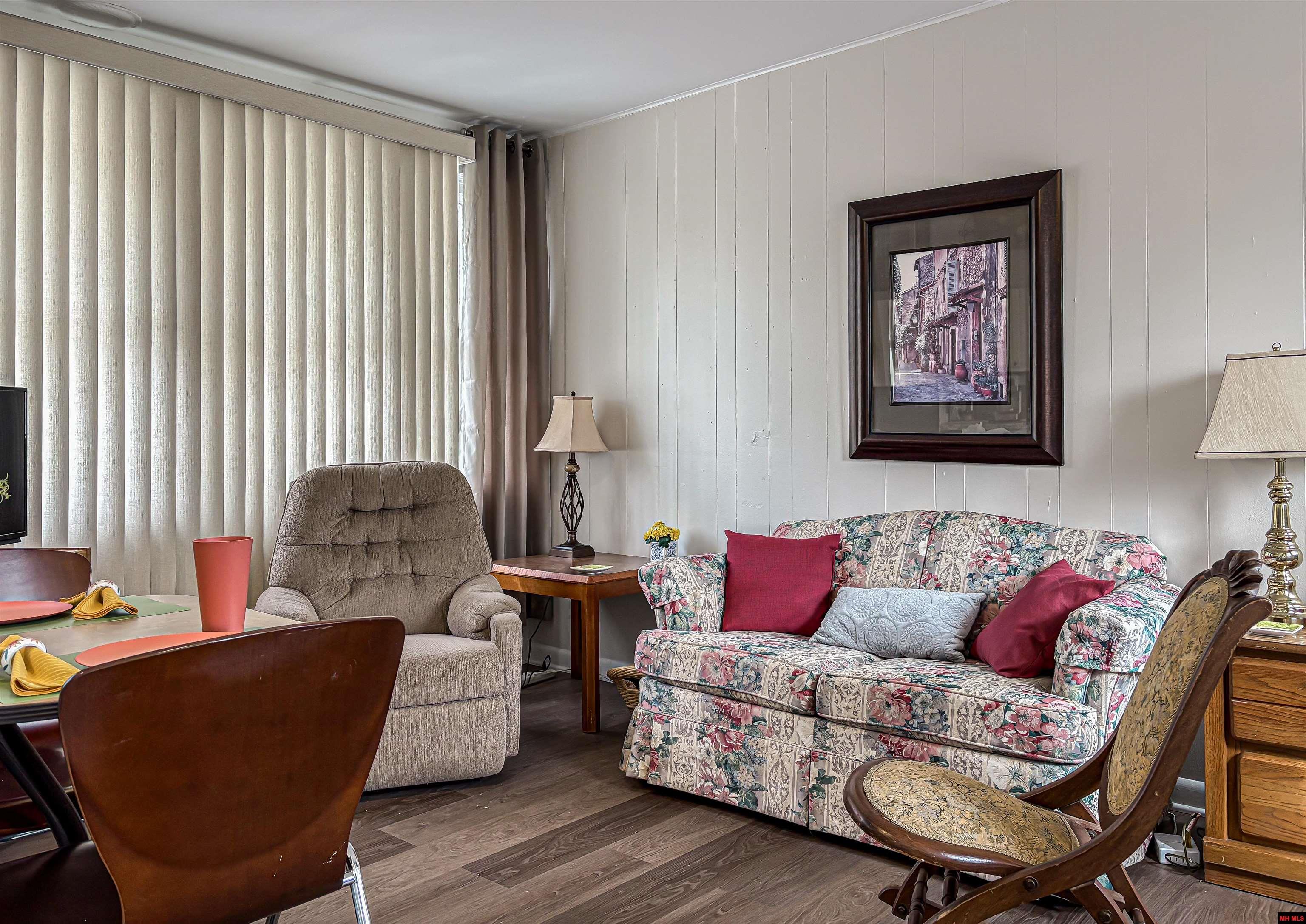 401 N College Street