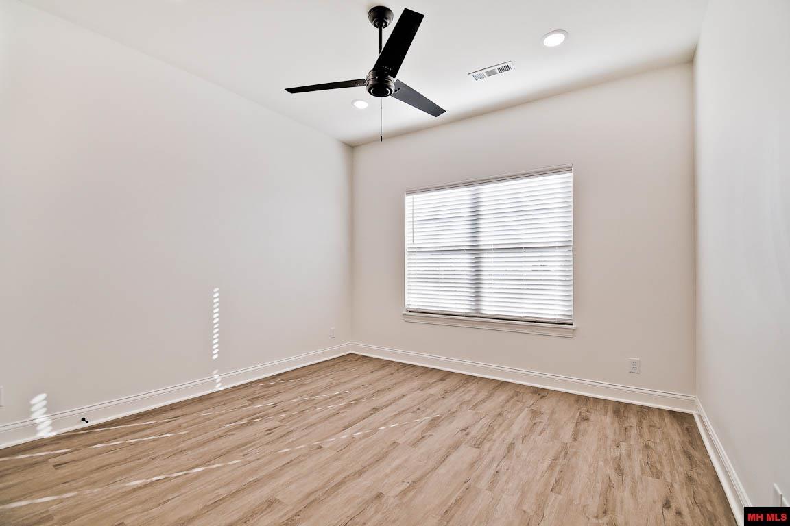 1041 Nottington Street