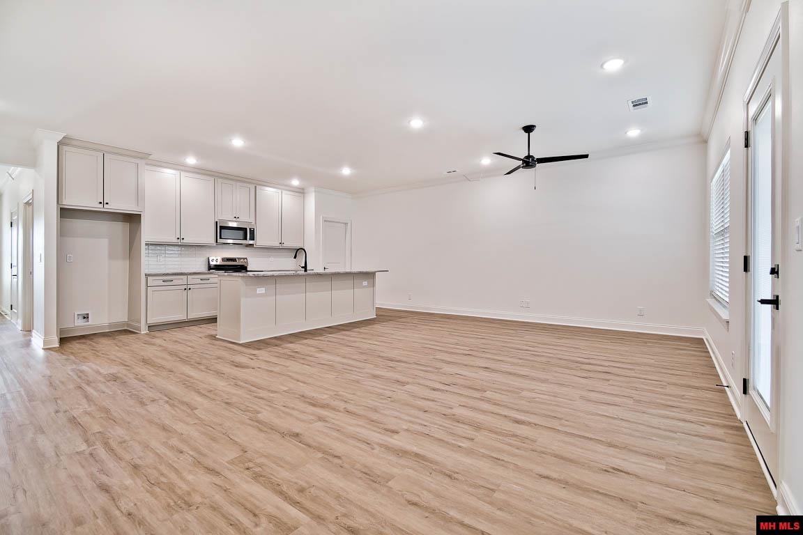 1041 Nottington Street