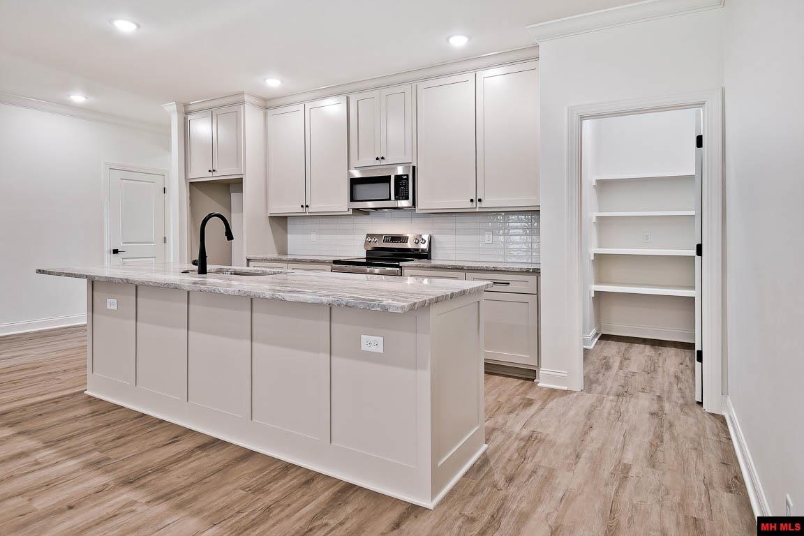 1041 Nottington Street