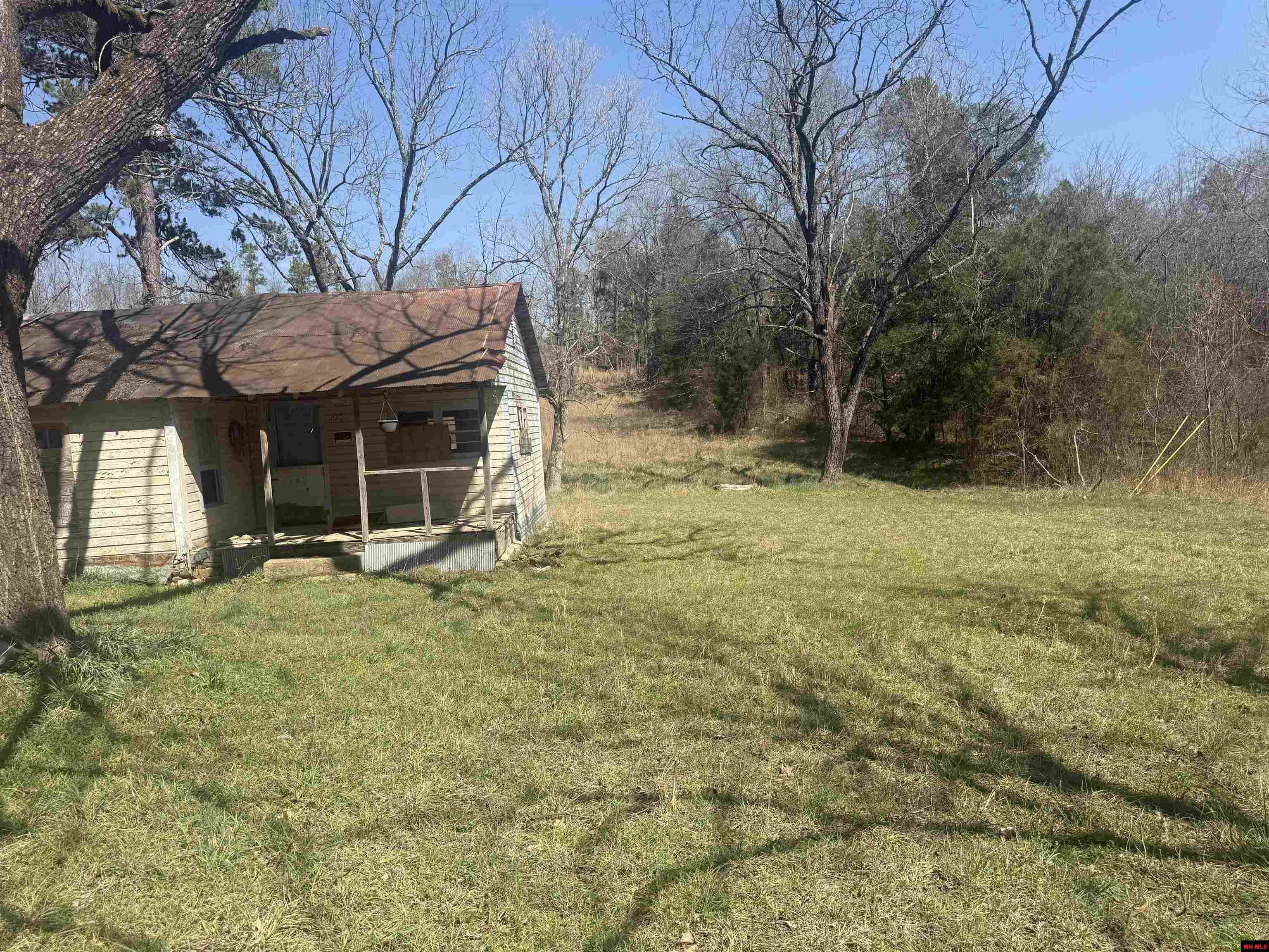 1227 Pine Ridge Road