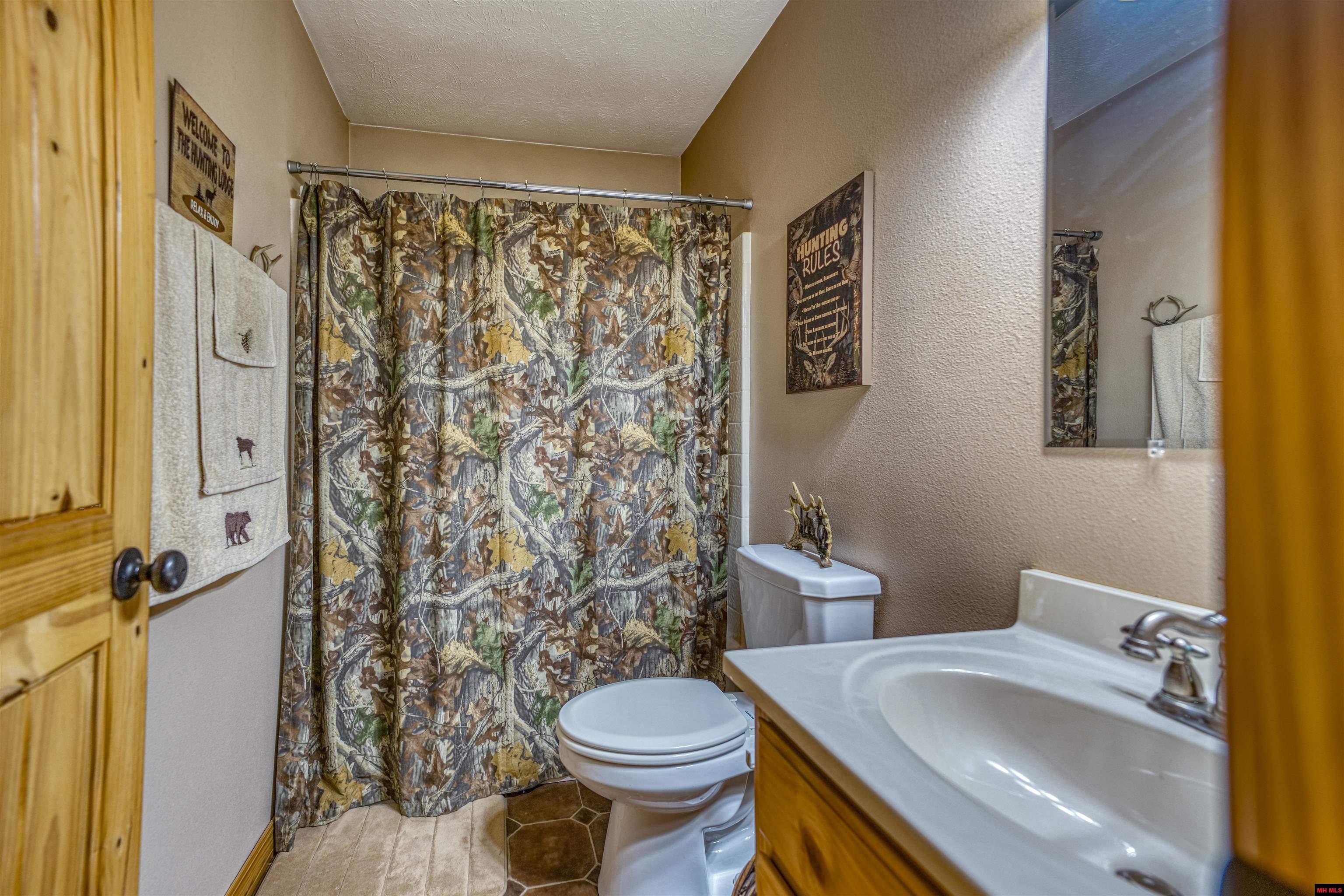 001-00063-001 Cozahome Road