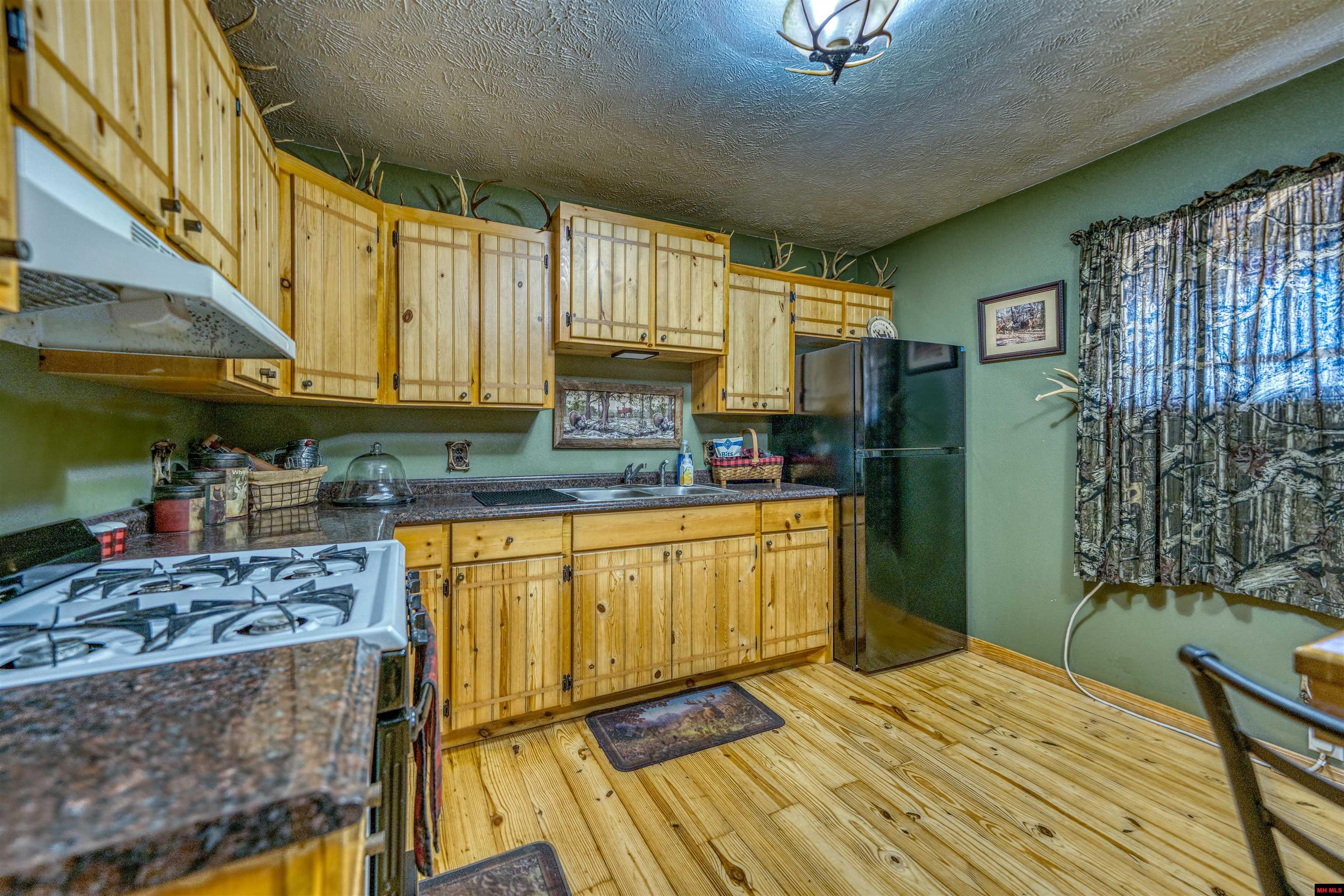 001-00063-001 Cozahome Road