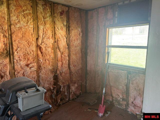 400 N ESTES AVENUE Yellville, AR