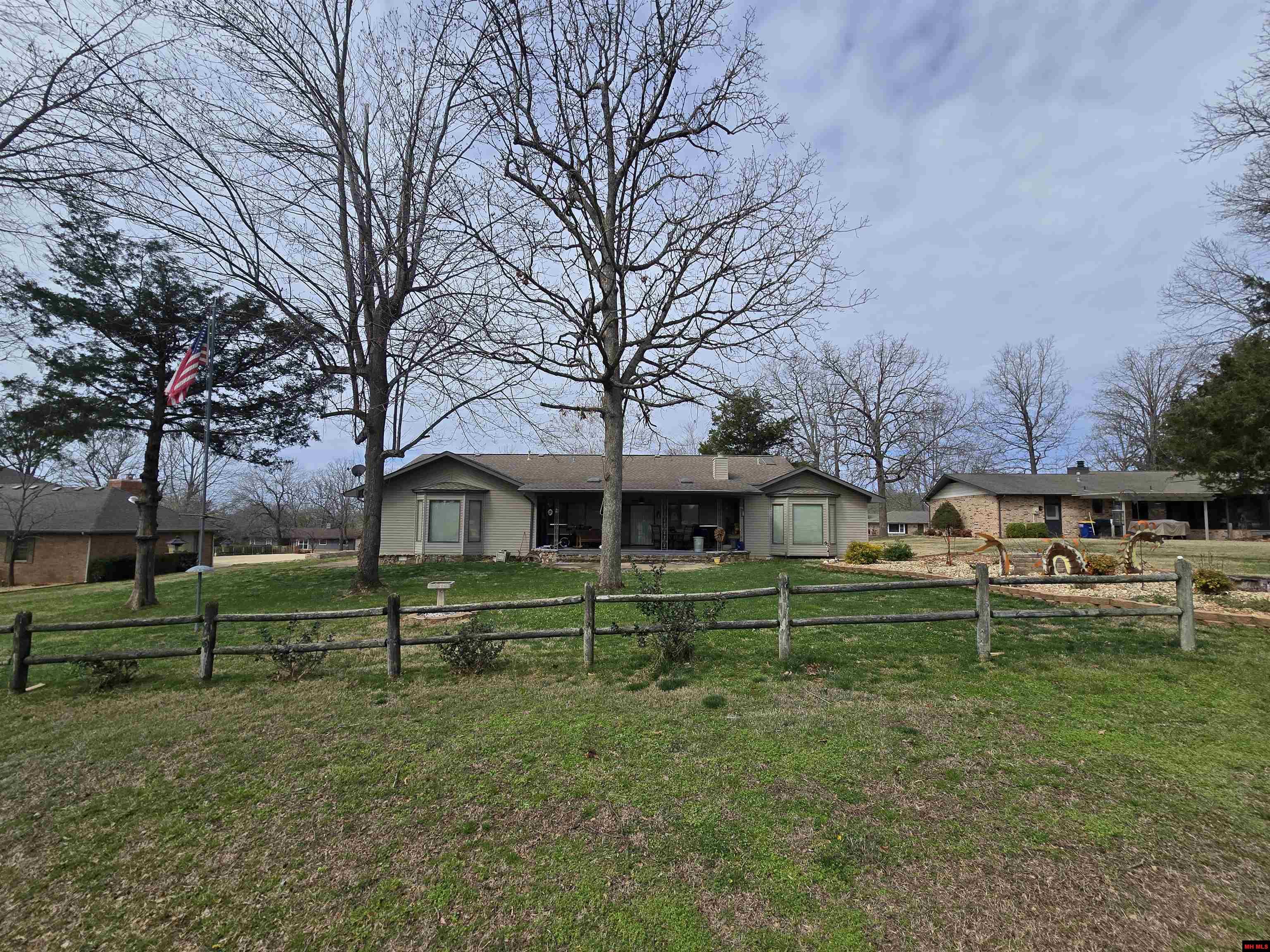 1819 Fairway Drive