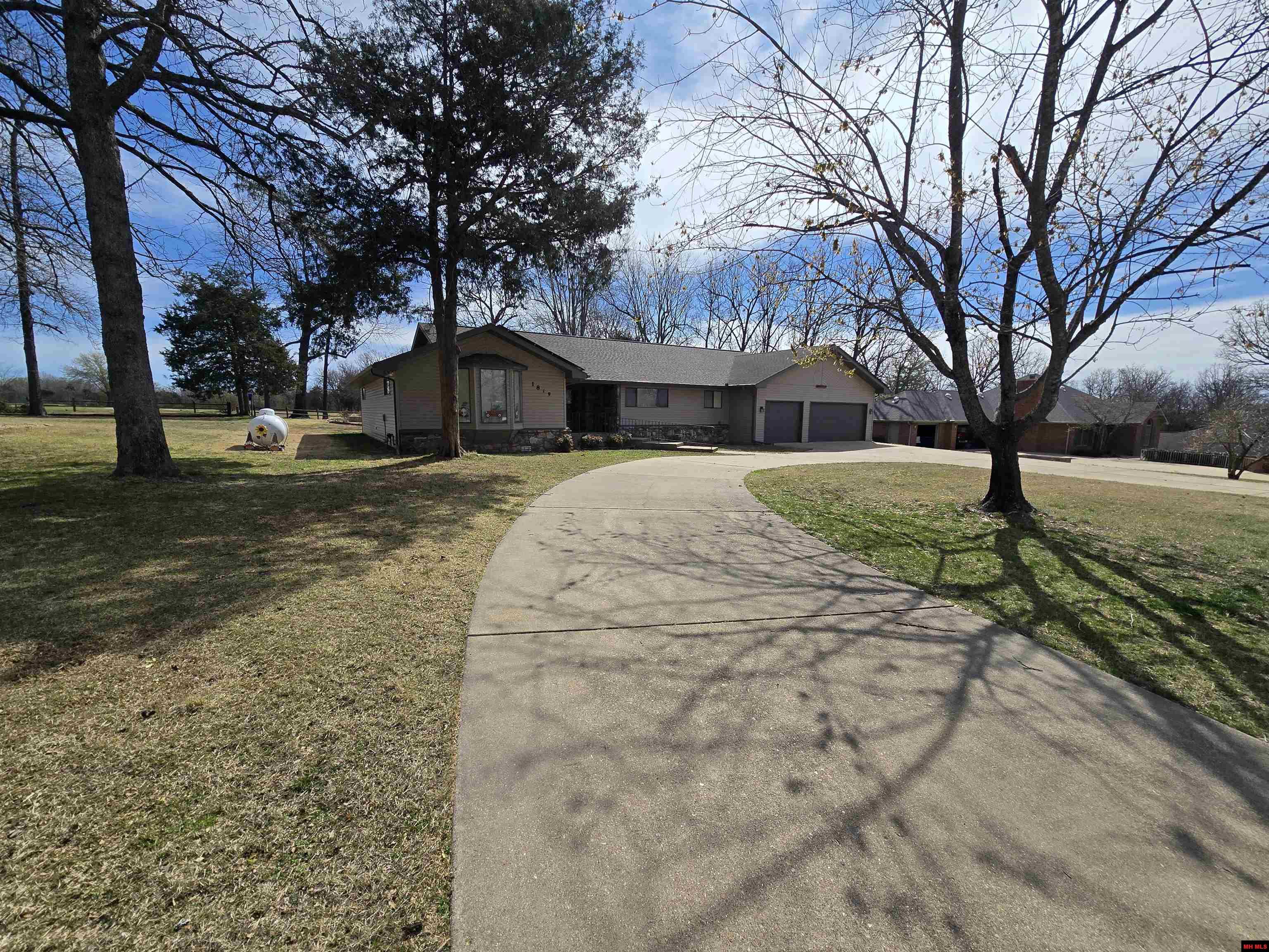 1819 Fairway Drive