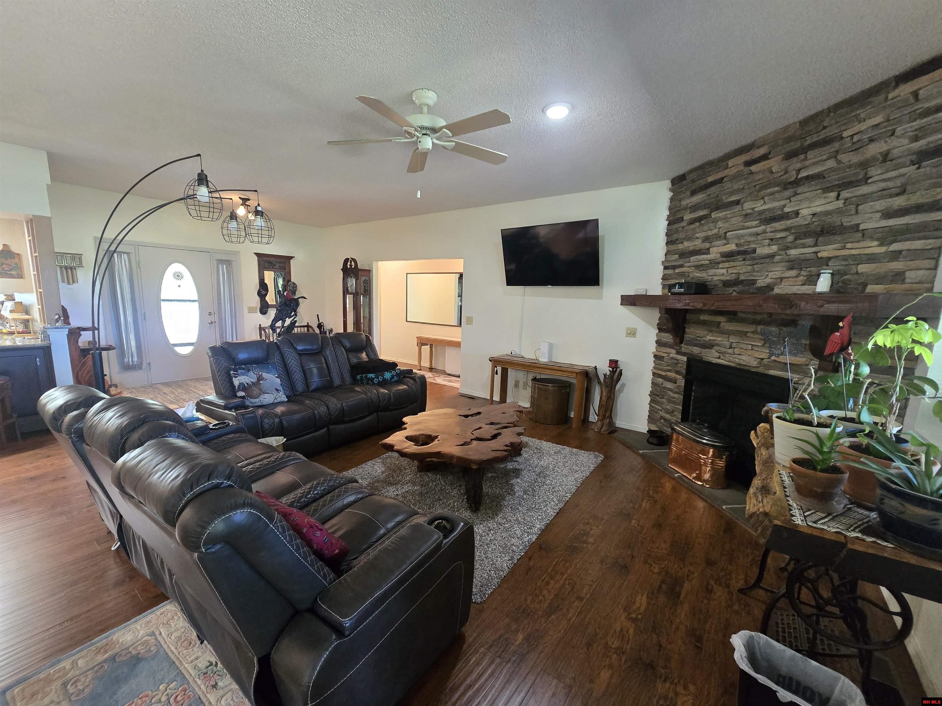 1819 Fairway Drive