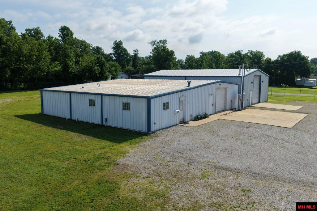 217/221 E 13TH STREET Mountain Home, AR
