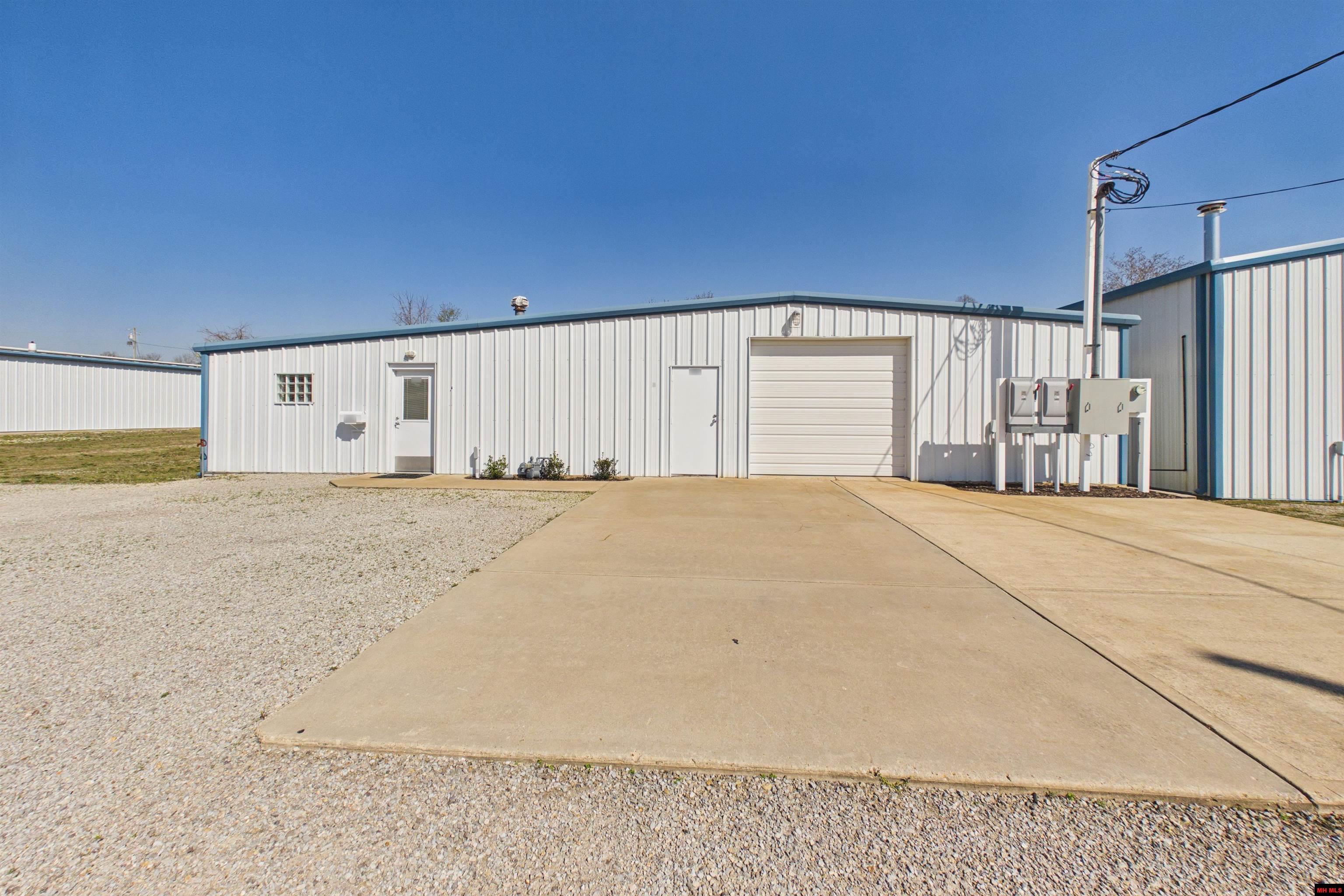 217/221 E 13TH STREET Mountain Home, AR