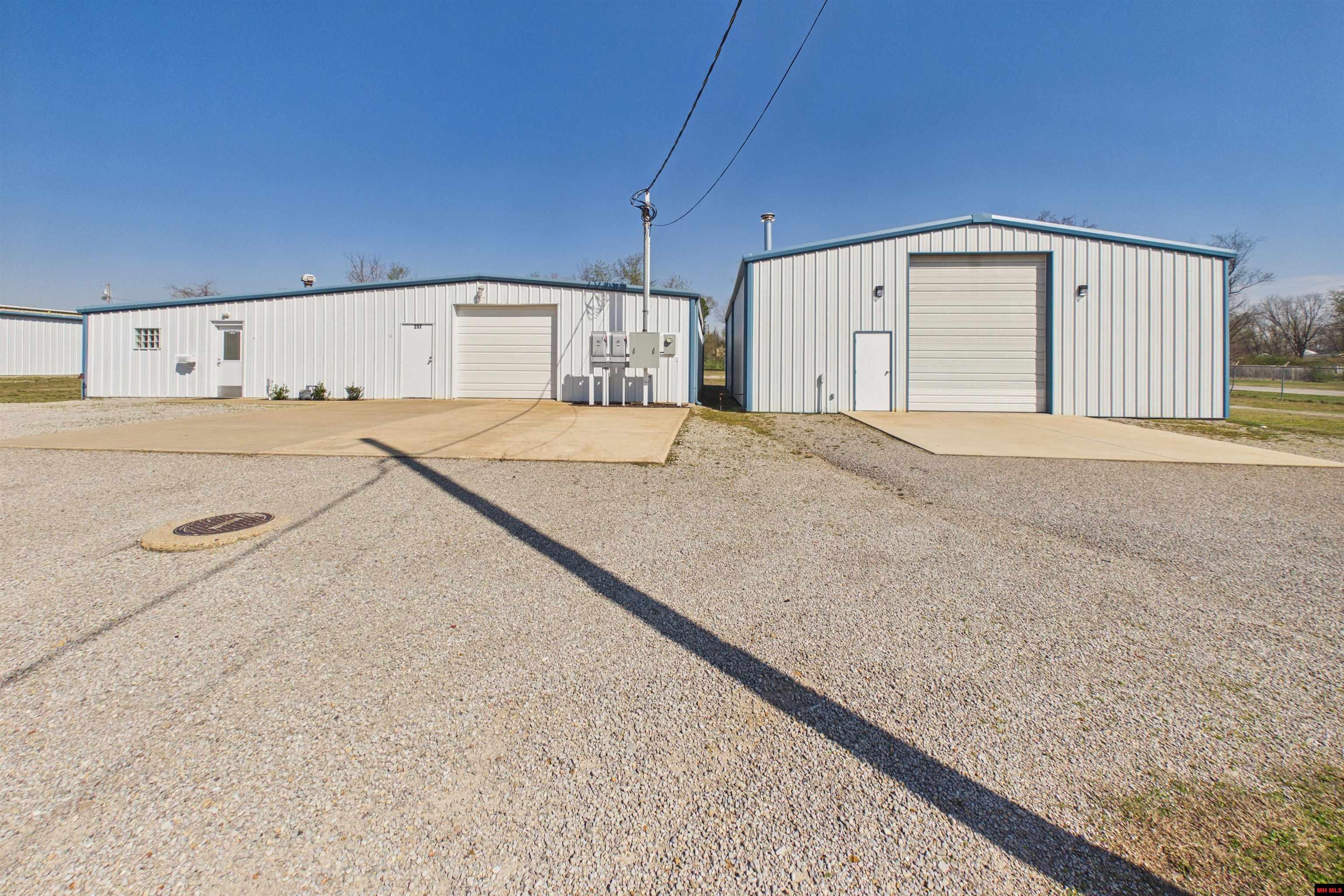 217/221 E 13TH STREET Mountain Home, AR