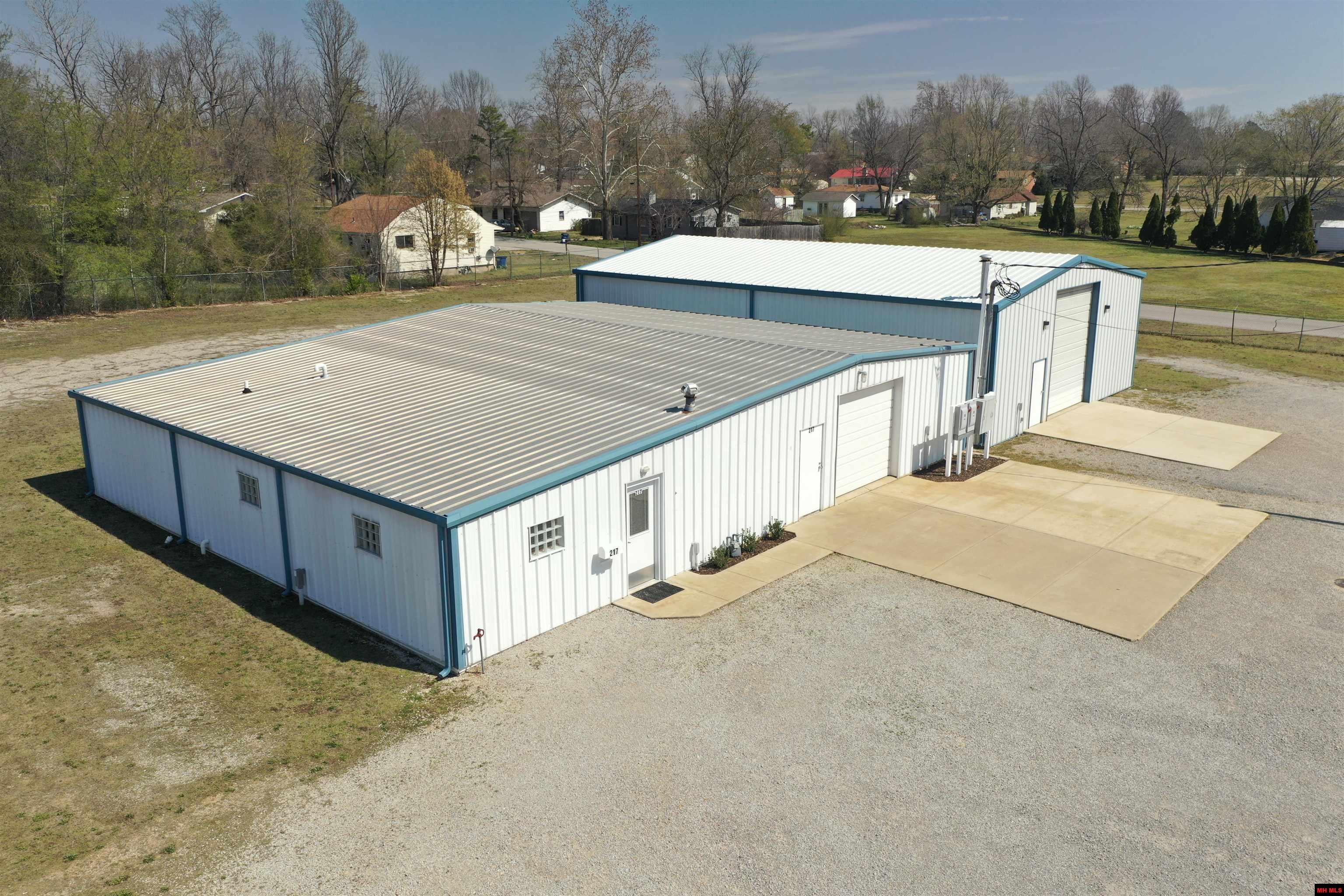 217/221 E 13TH STREET Mountain Home, AR