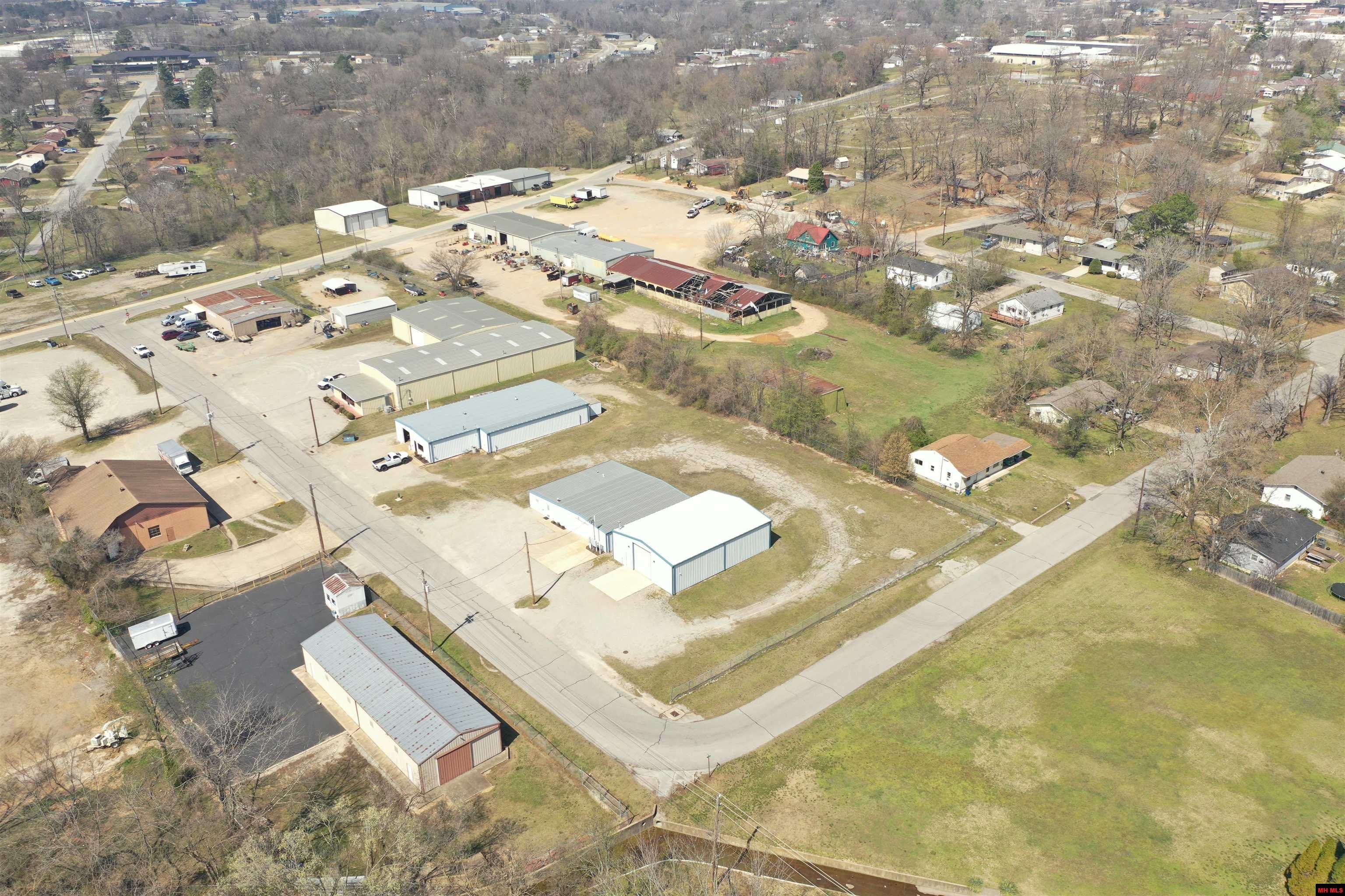 217/221 E 13TH STREET Mountain Home, AR