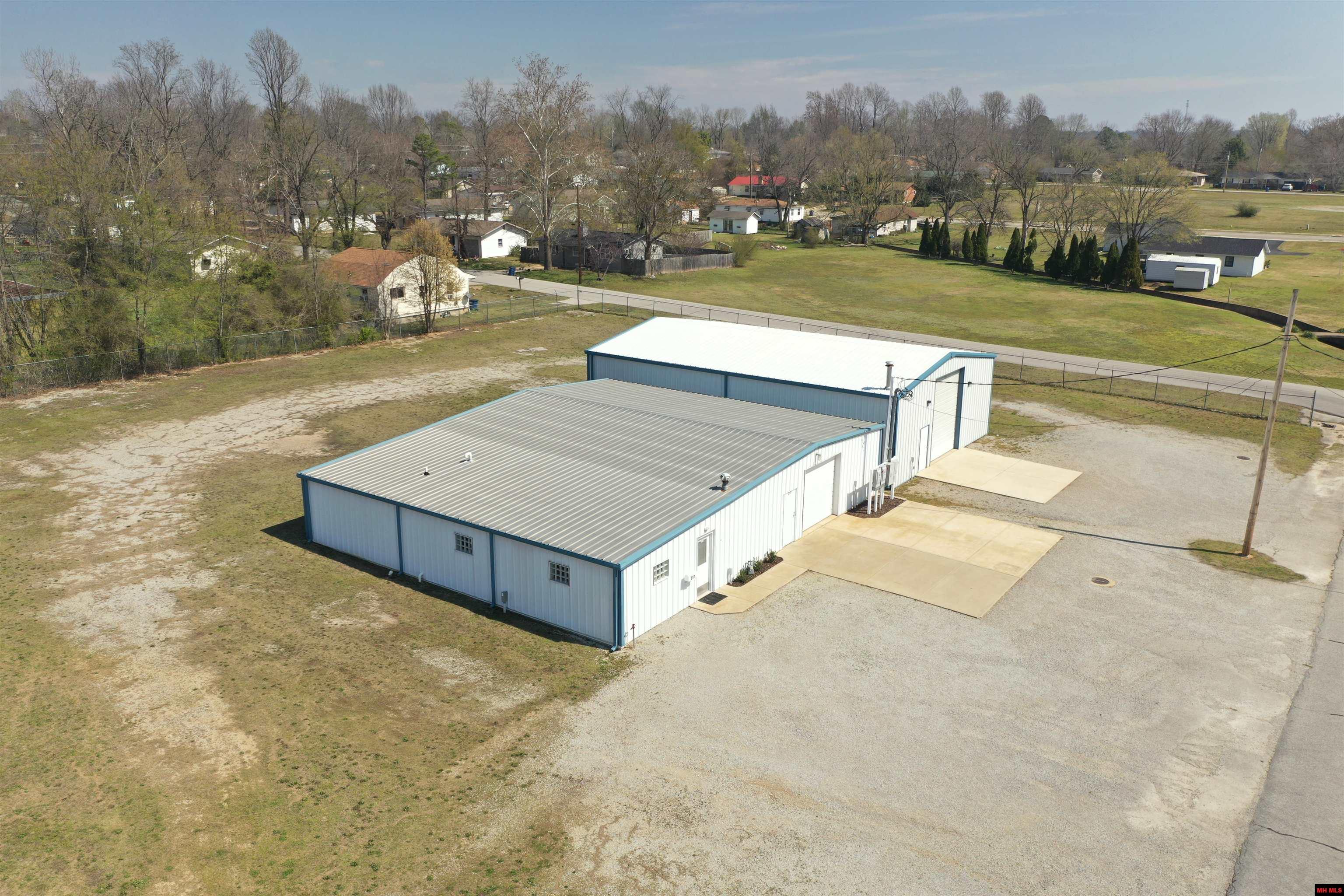 217/221 E 13TH STREET Mountain Home, AR