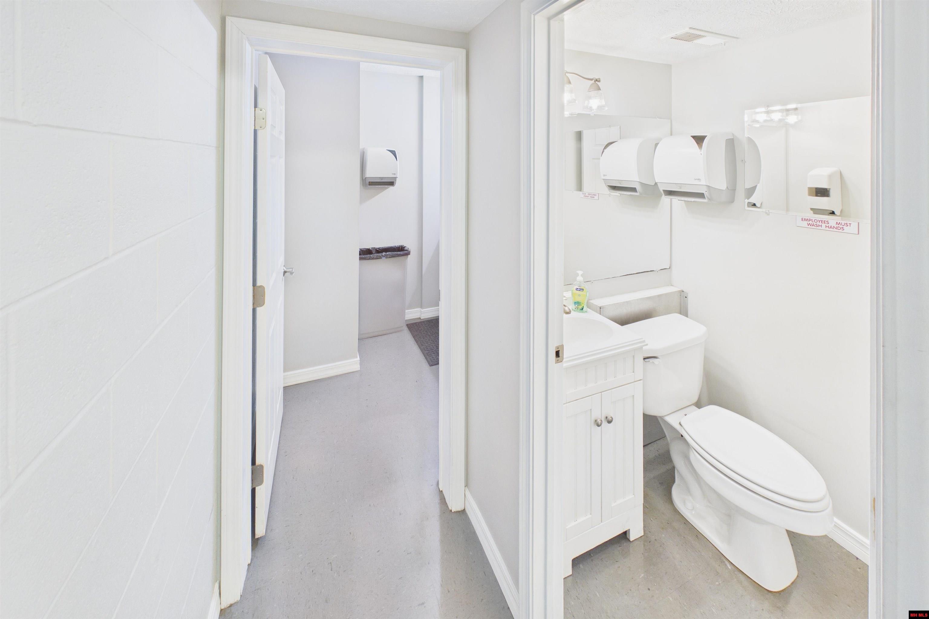 217/221 E 13TH STREET Mountain Home, AR