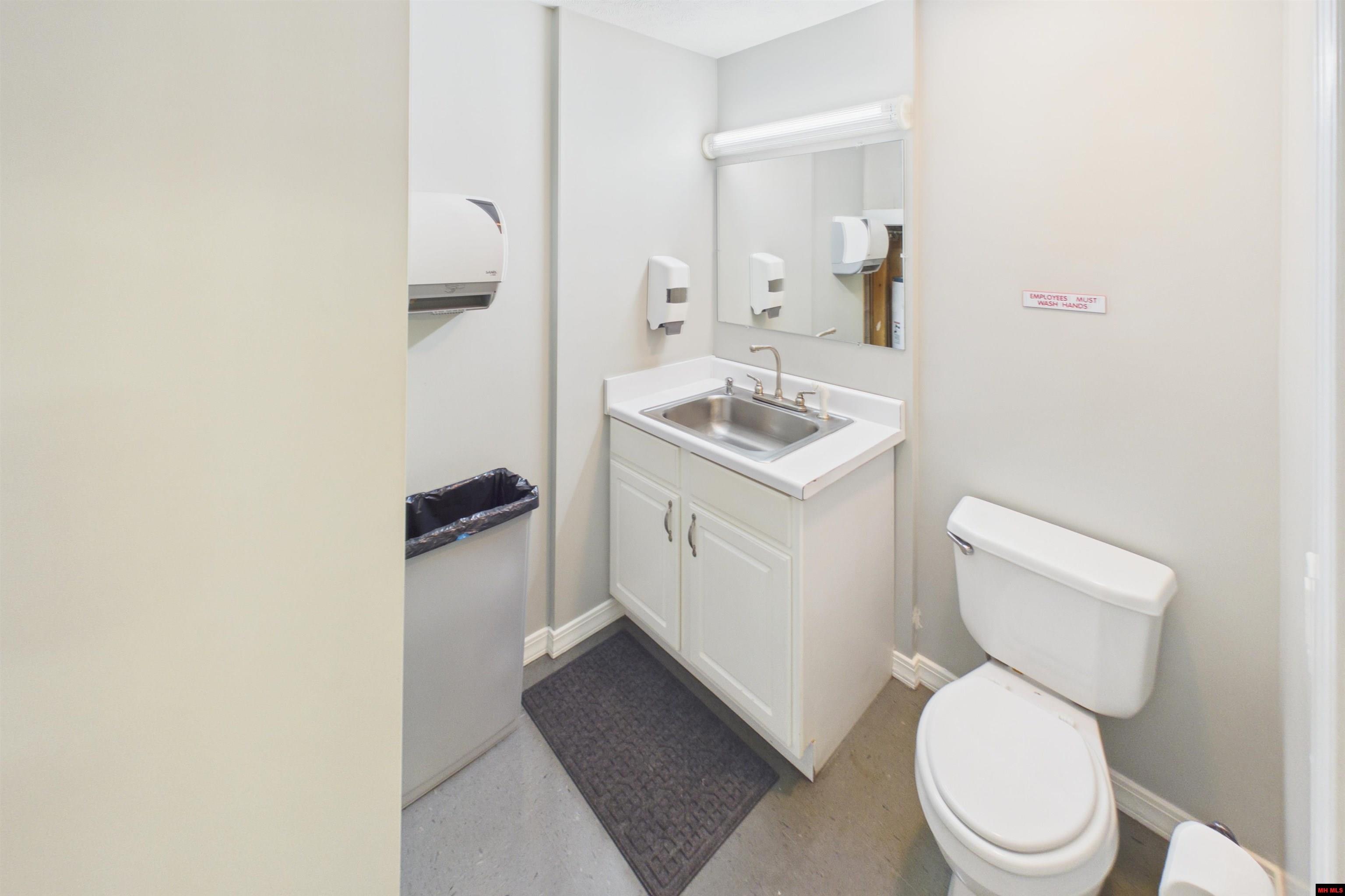 217/221 E 13TH STREET Mountain Home, AR