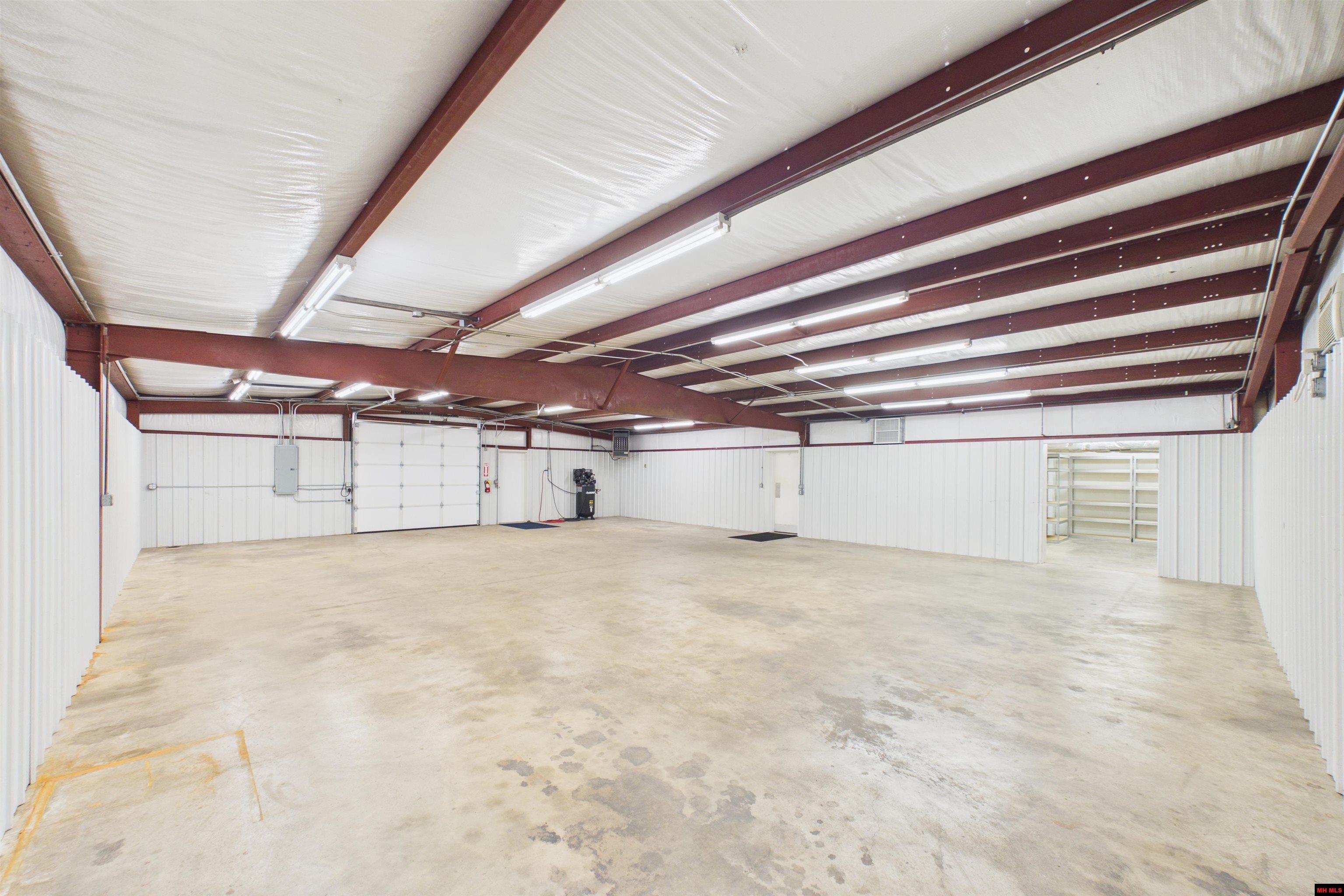 217/221 E 13TH STREET Mountain Home, AR