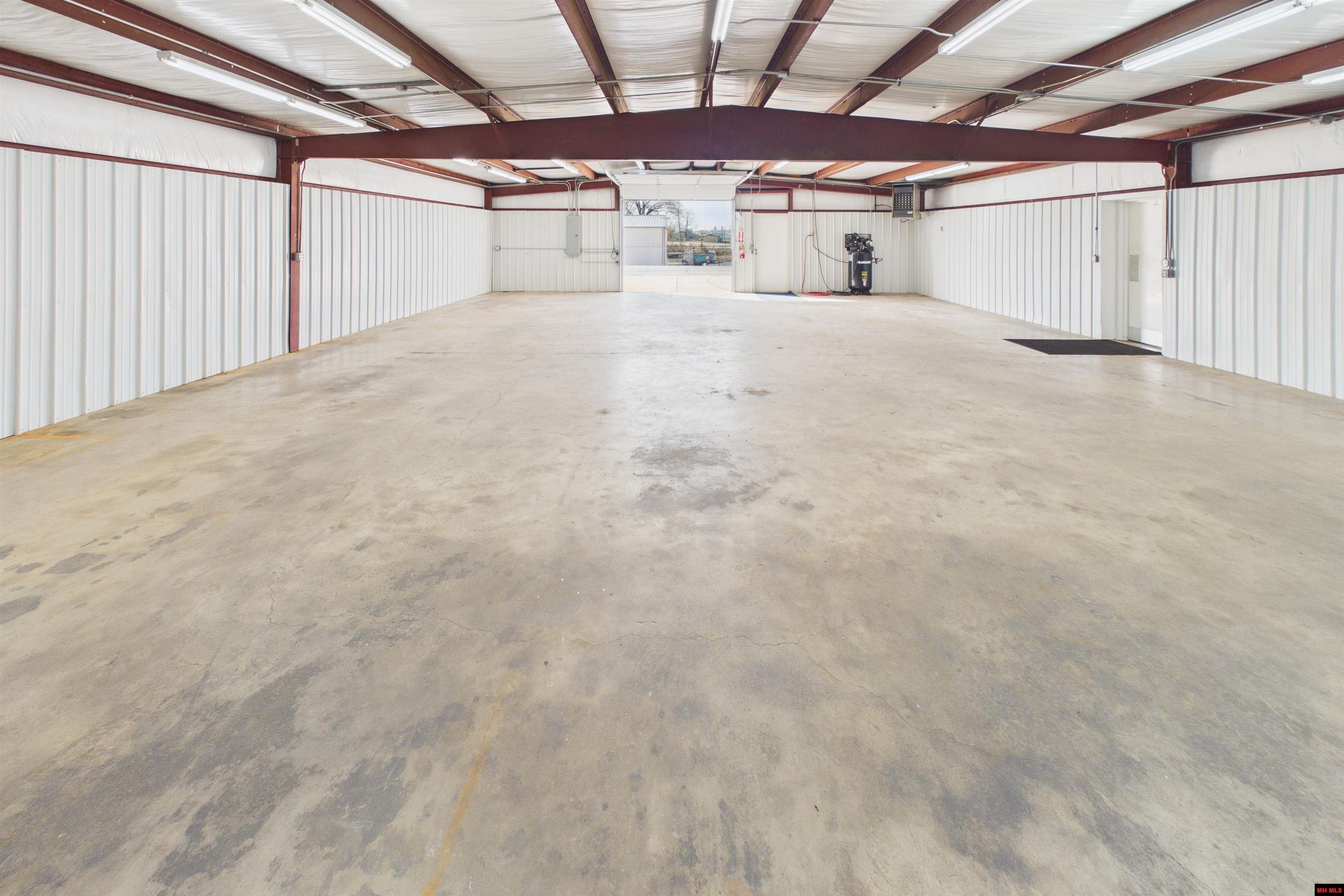 217/221 E 13TH STREET Mountain Home, AR