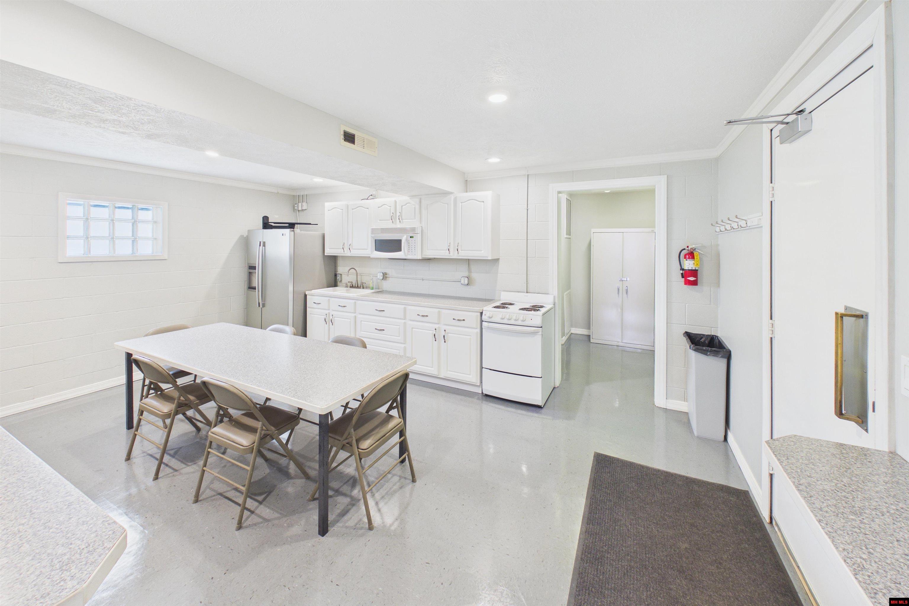 217/221 E 13TH STREET Mountain Home, AR