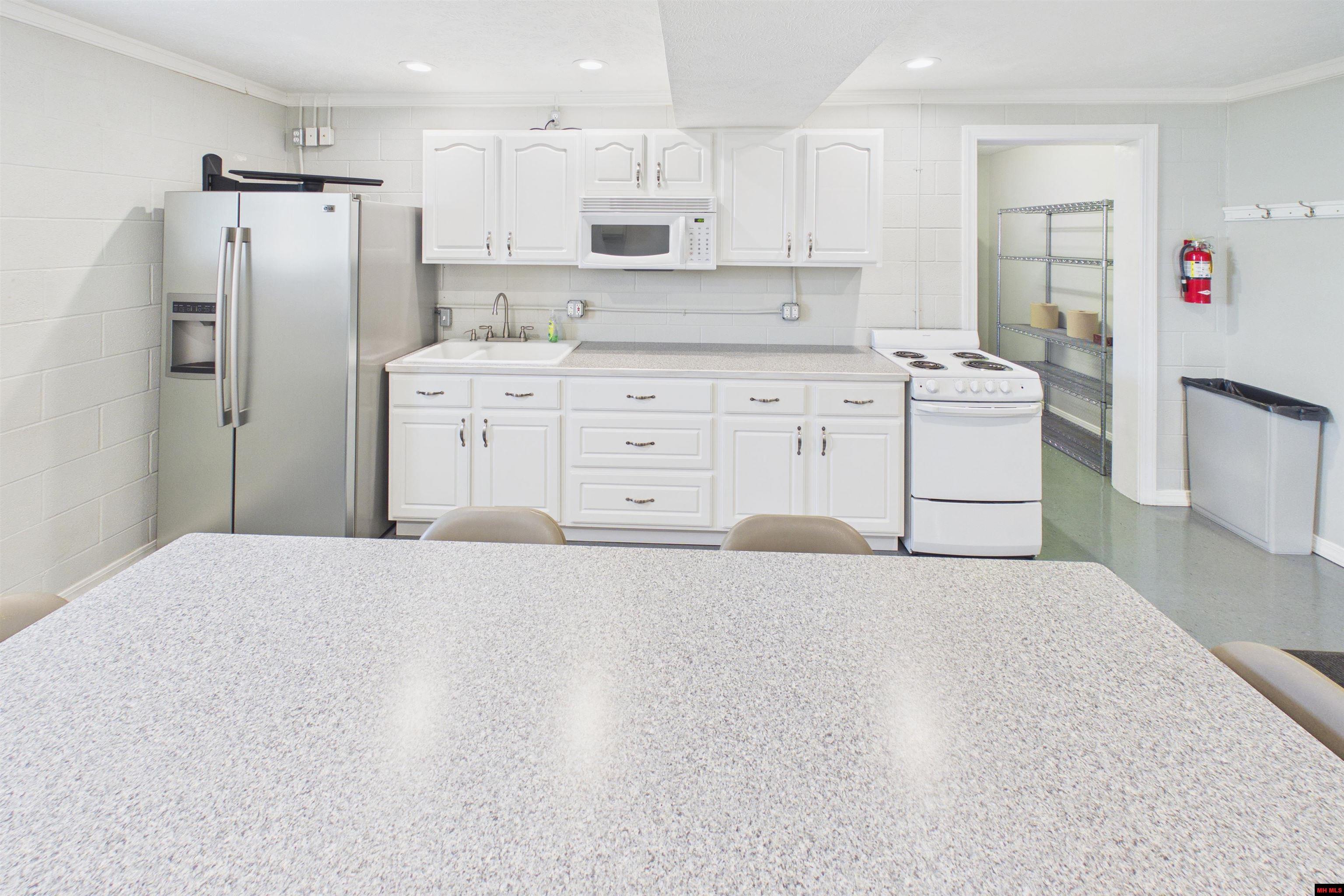 217/221 E 13TH STREET Mountain Home, AR