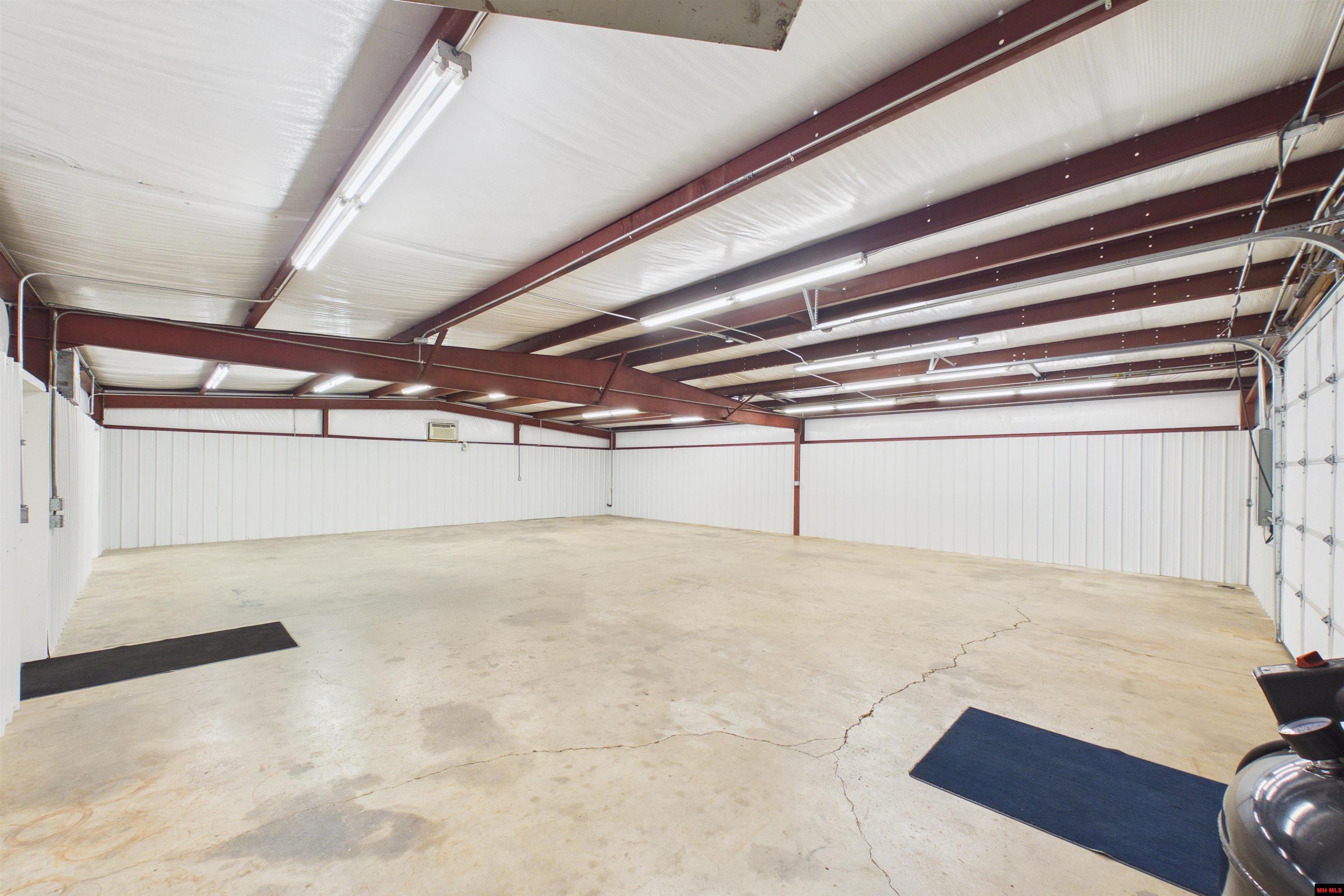 217/221 E 13TH STREET Mountain Home, AR