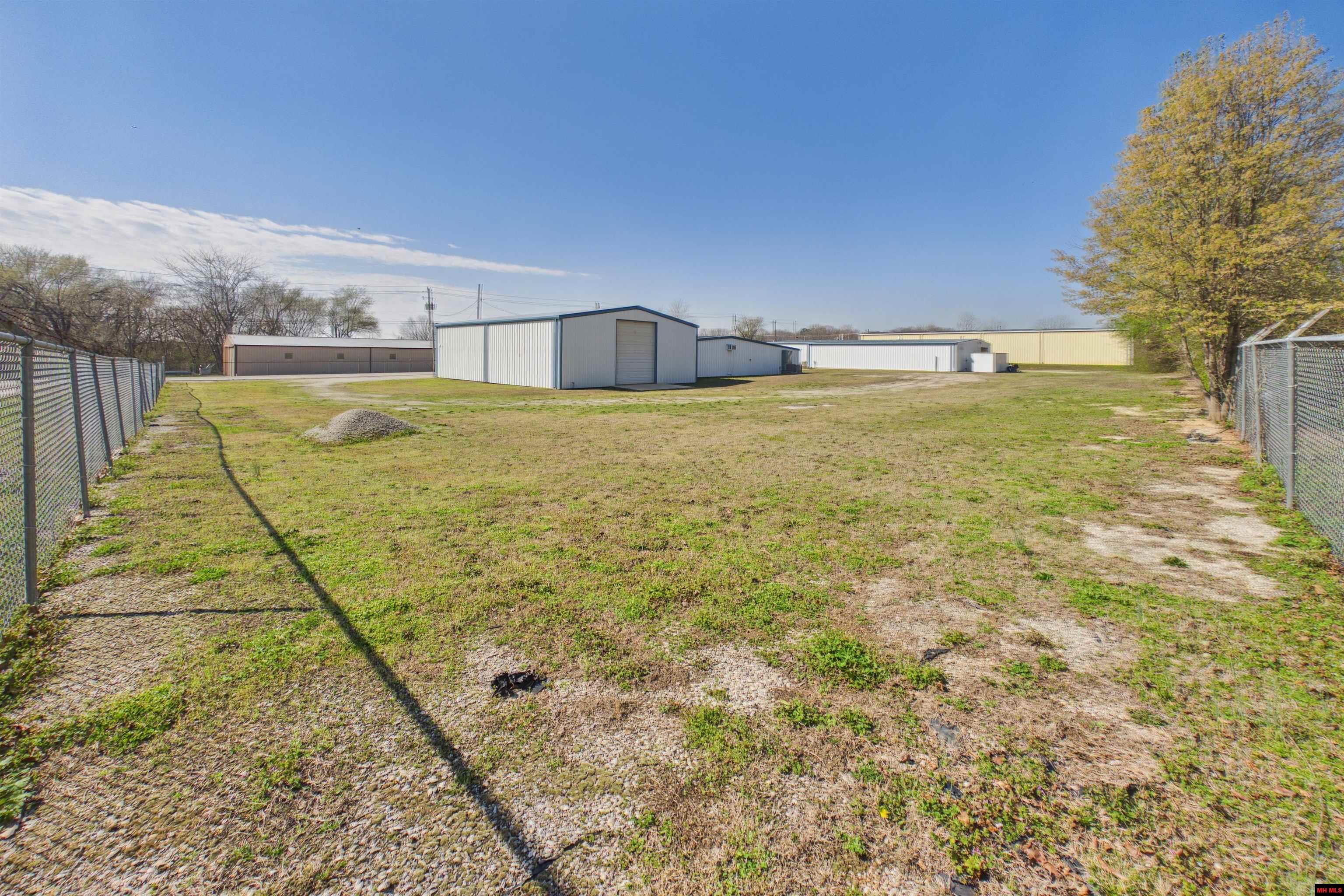 217/221 E 13TH STREET Mountain Home, AR