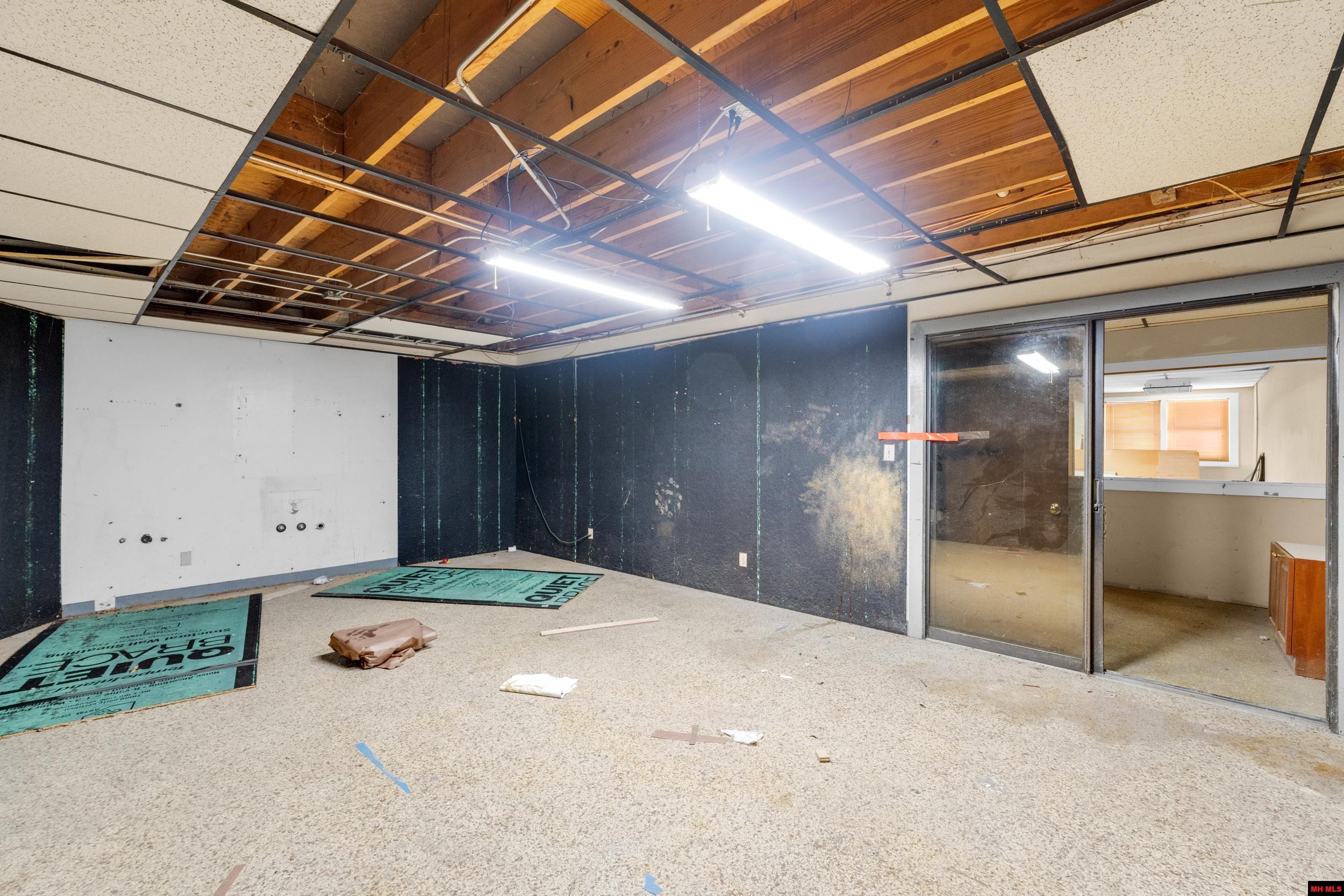 2169 HWY 62 WEST Mountain Home, AR